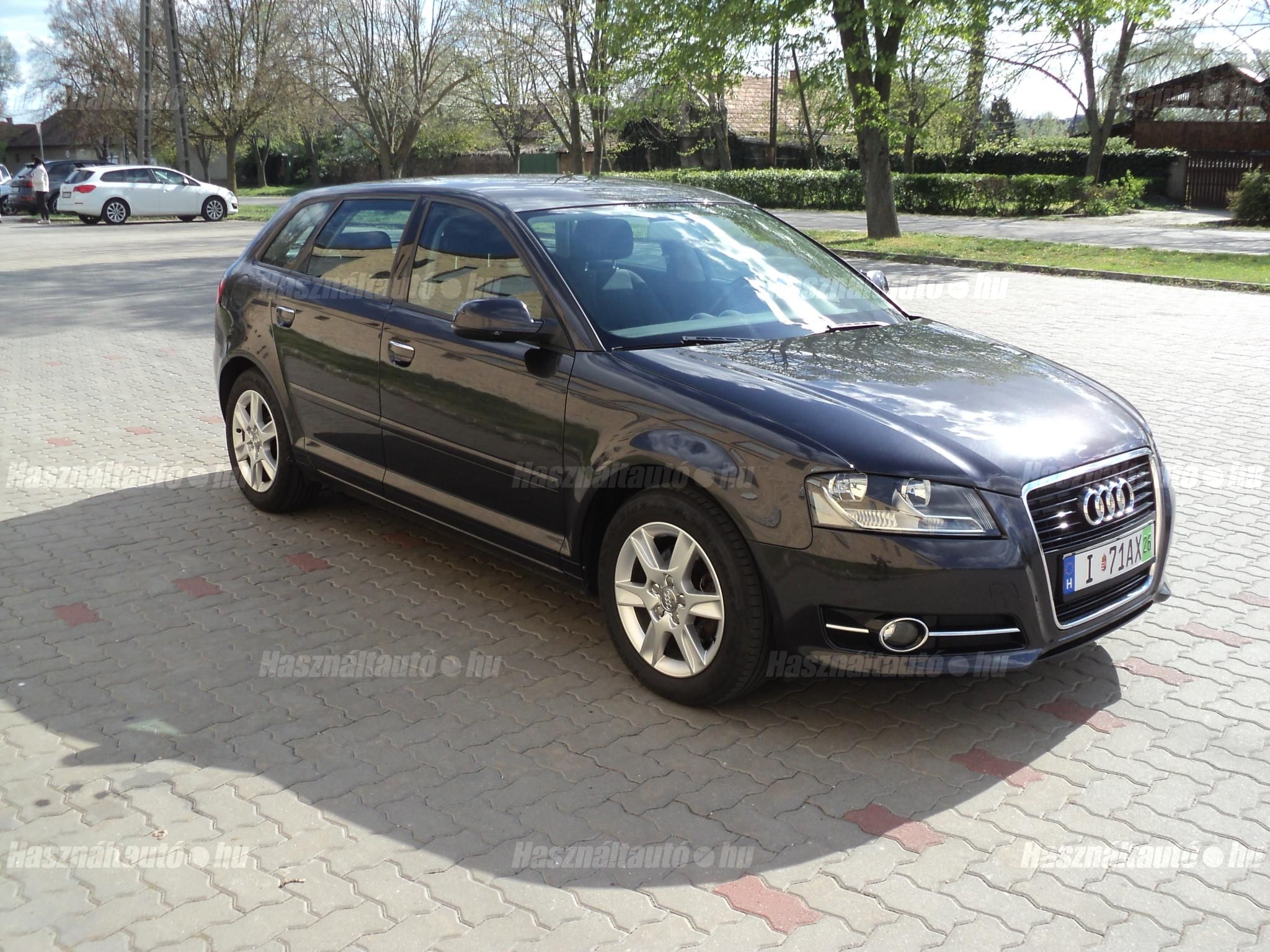 AUDI A3 2012/4 - 1
