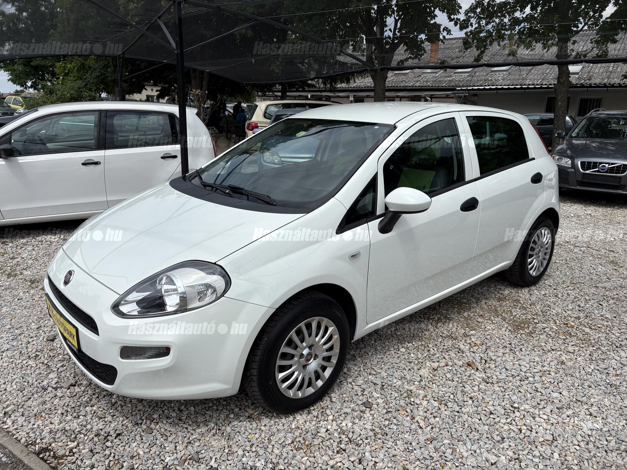 FIAT PUNTO 2016/12 - 1