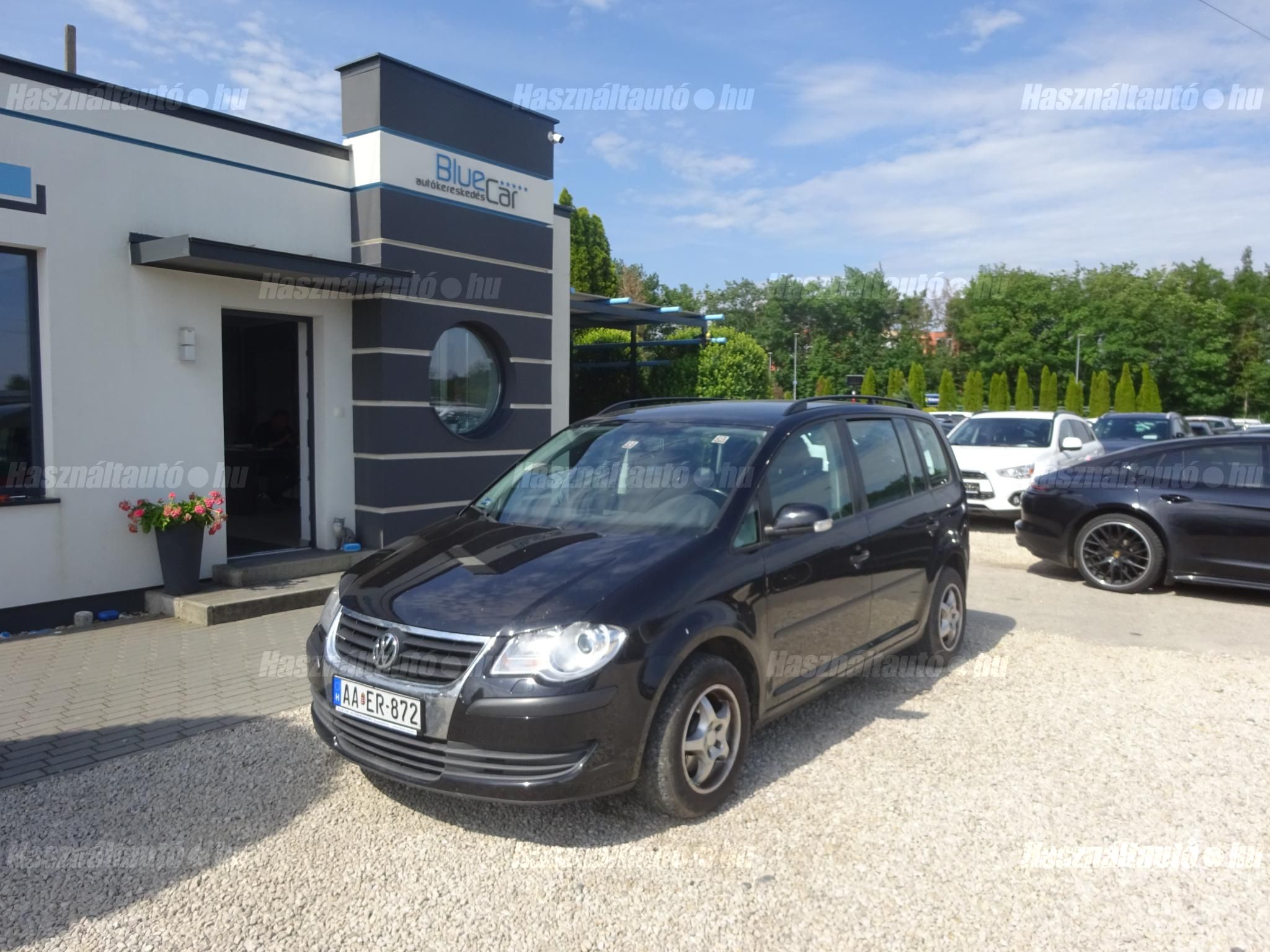 VOLKSWAGEN TOURAN 2008/9 - 1