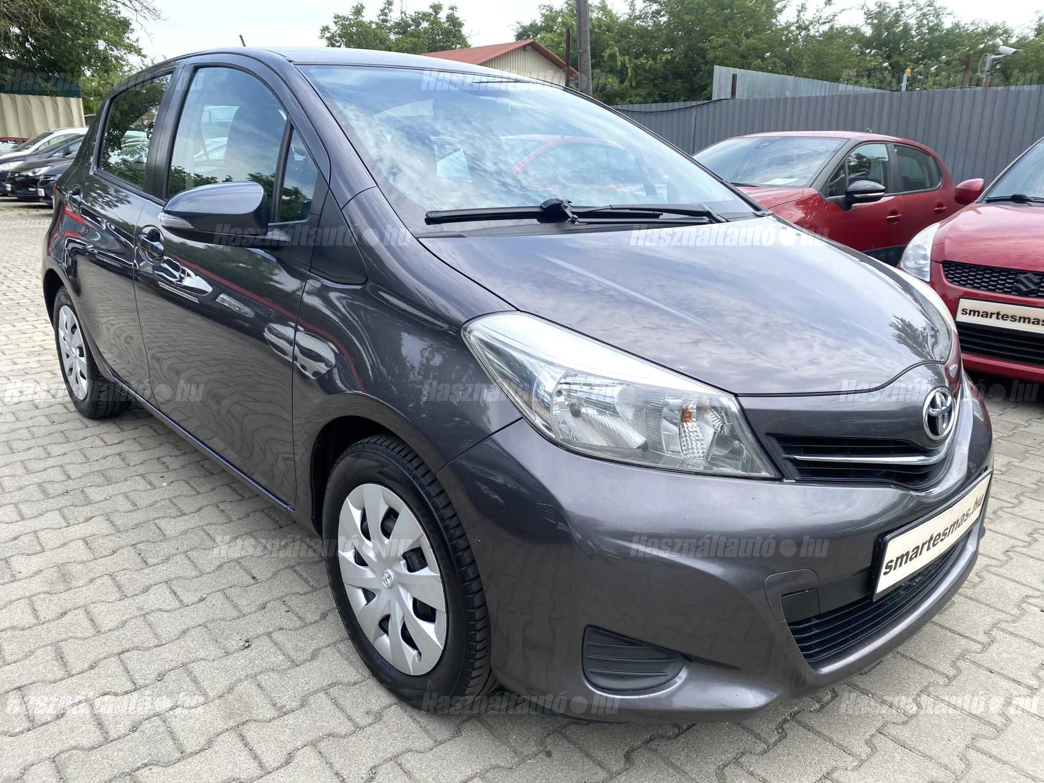 TOYOTA YARIS 2012/12 - 1