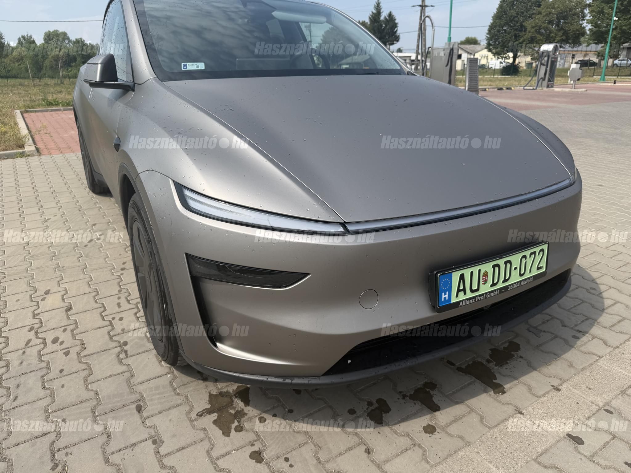TESLA MODEL Y 2025/6 - 1