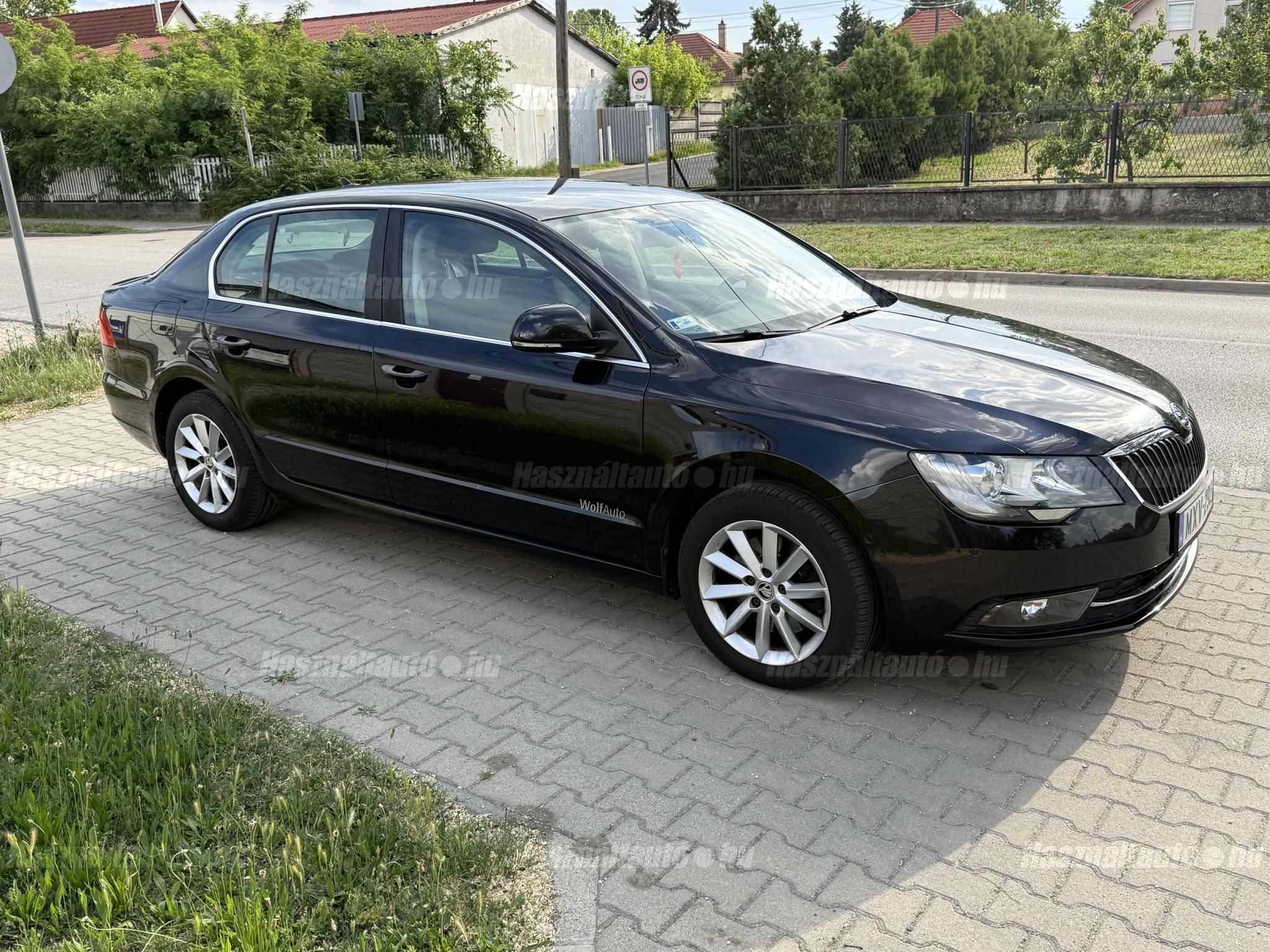 SKODA SUPERB 2014/11 - 1