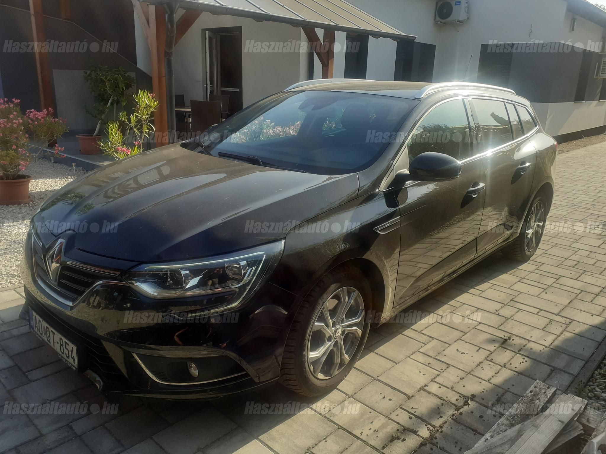 RENAULT MEGANE 2018/8 - 1