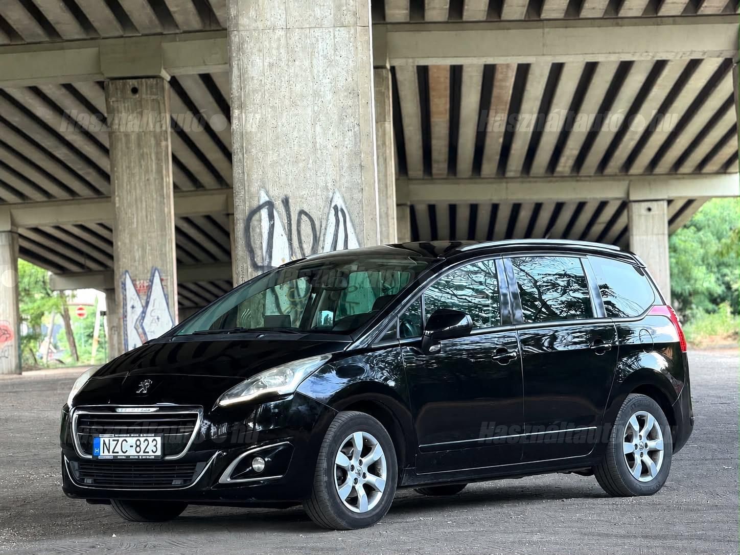 PEUGEOT 5008 2013/12 - 1