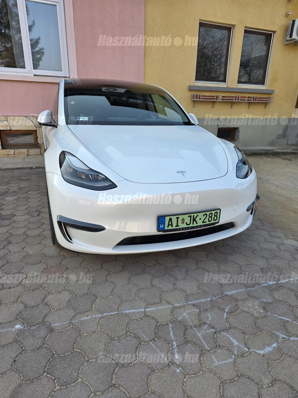 TESLA MODEL Y 2023/7 - 1