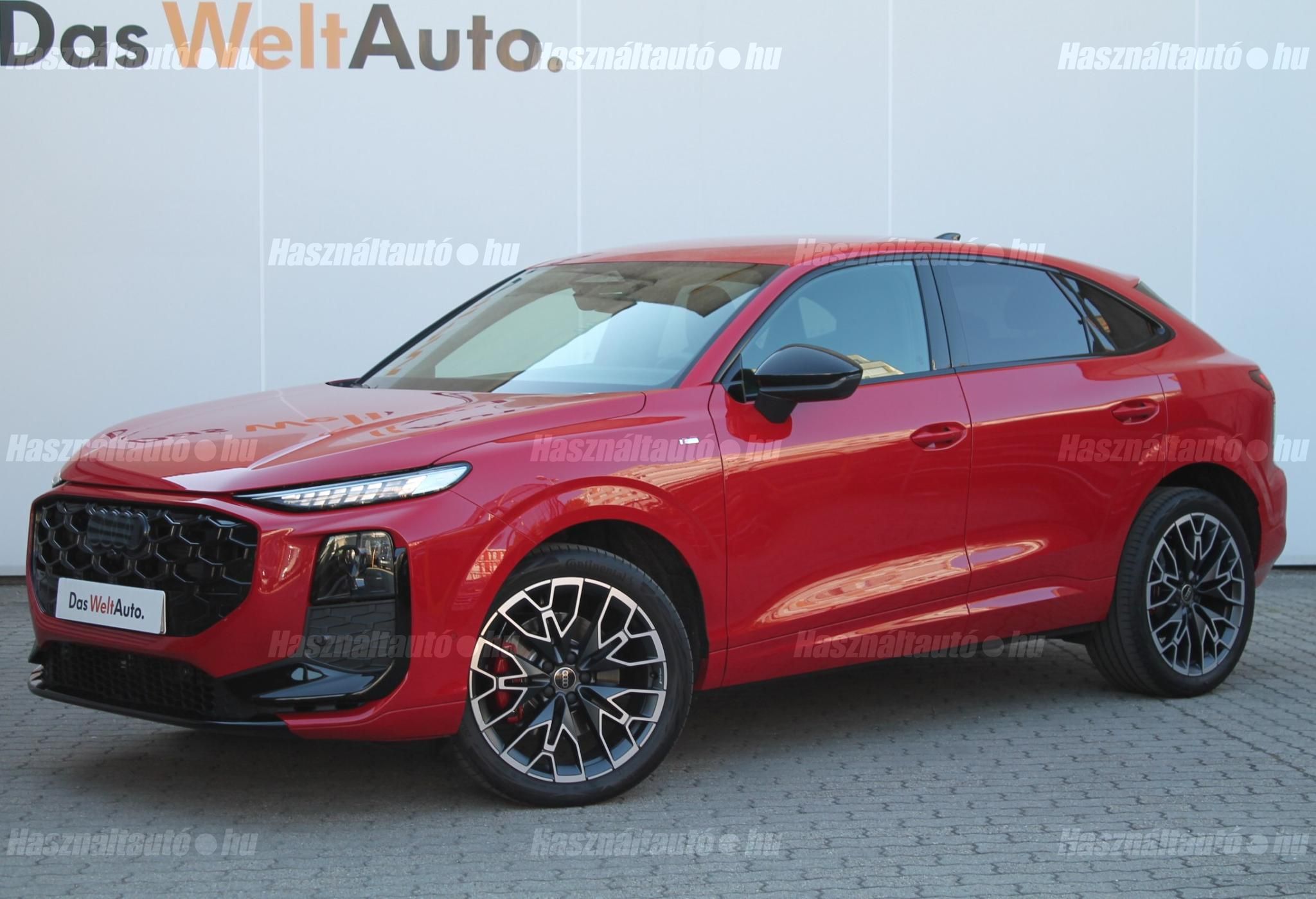AUDI Q3 2026/6 - 1