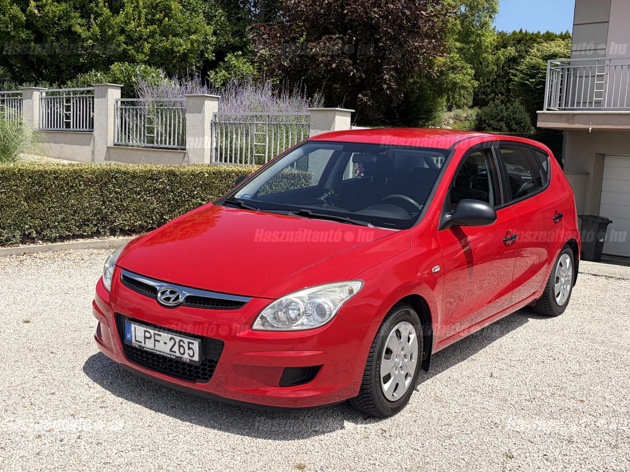 HYUNDAI I30 2009/11 - 1