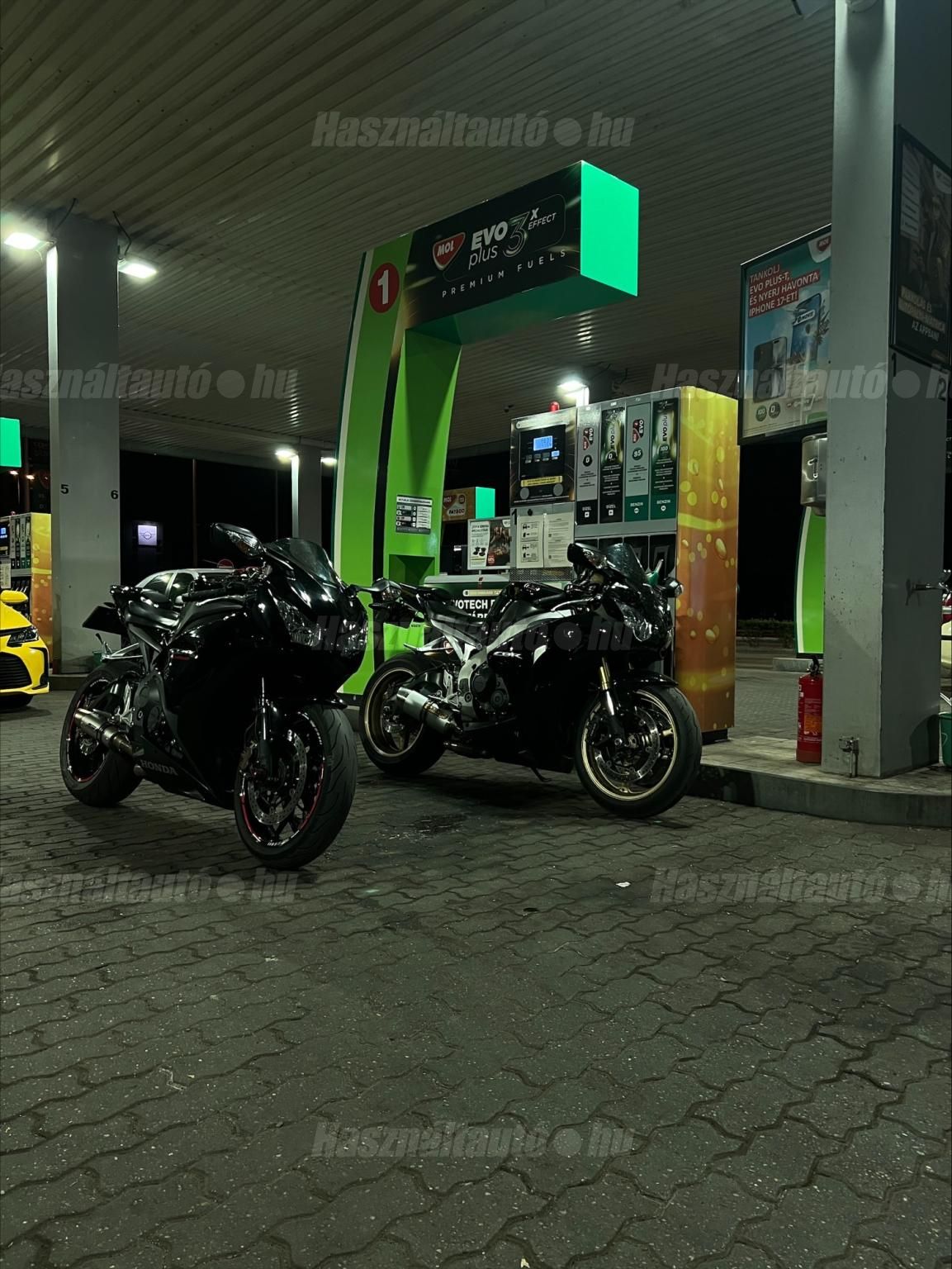 HONDA CBR 1000 RR 2010/3 - 1