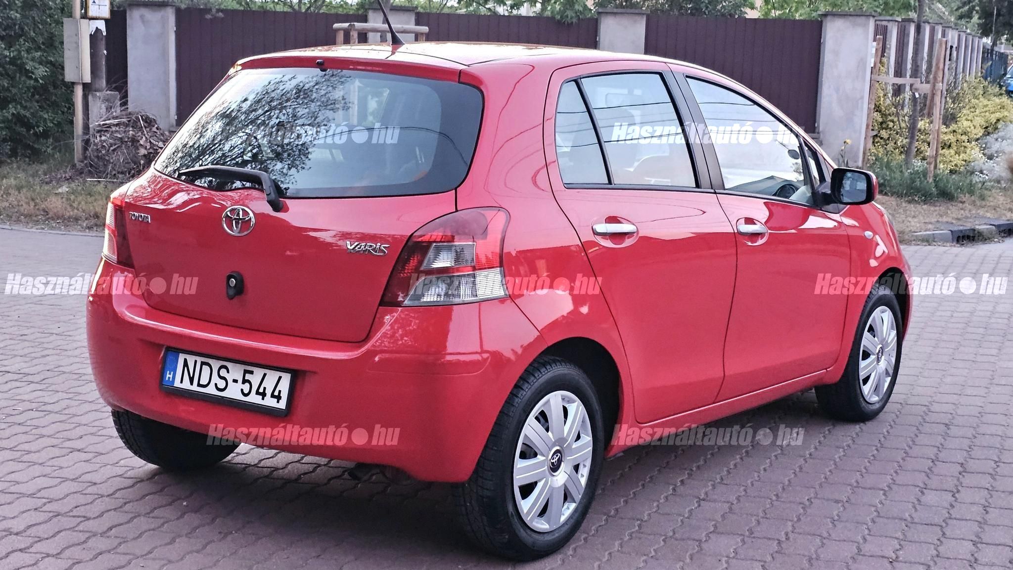 TOYOTA YARIS 2011/5 - 1