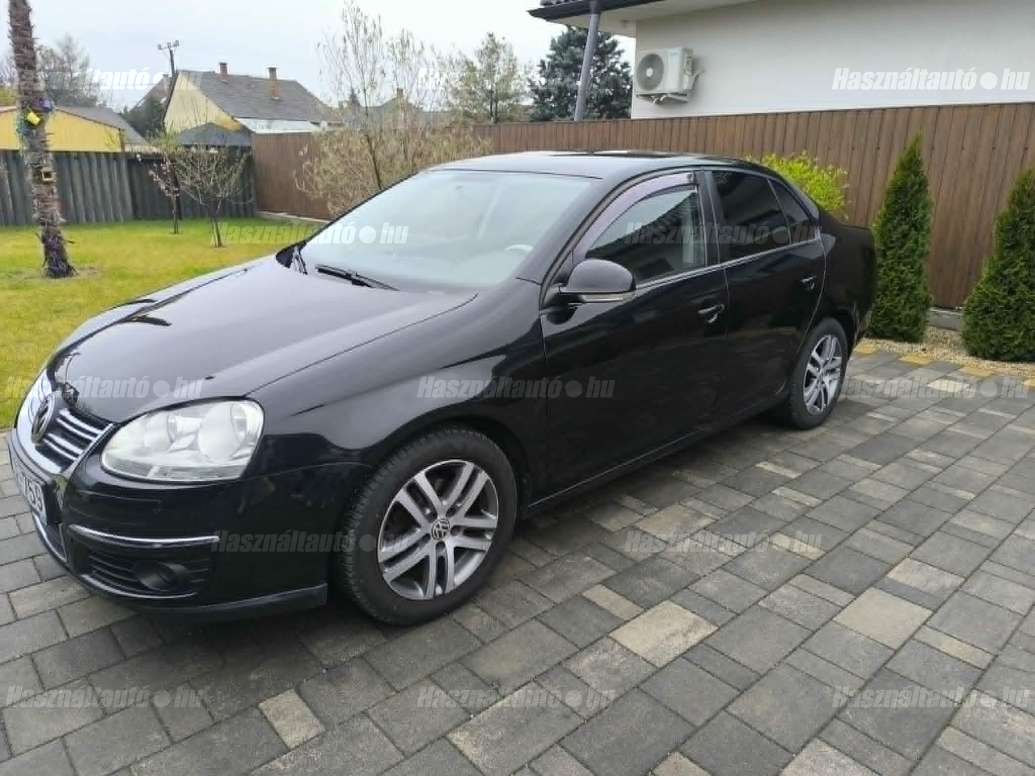 VOLKSWAGEN JETTA 2010/5 - 1