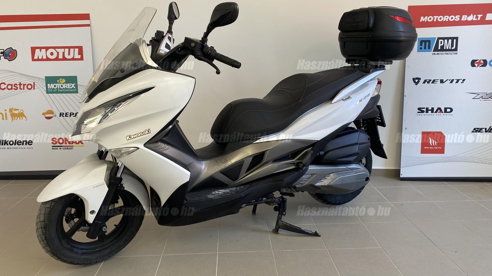 KAWASAKI J 300 2015/6 - 1