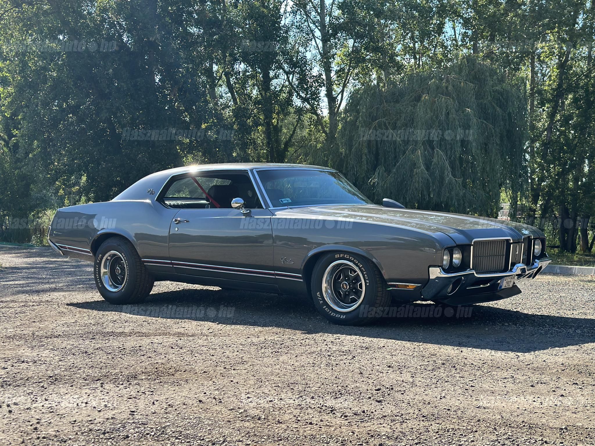 OLDSMOBILE CUTLASS 1971/5 - 1