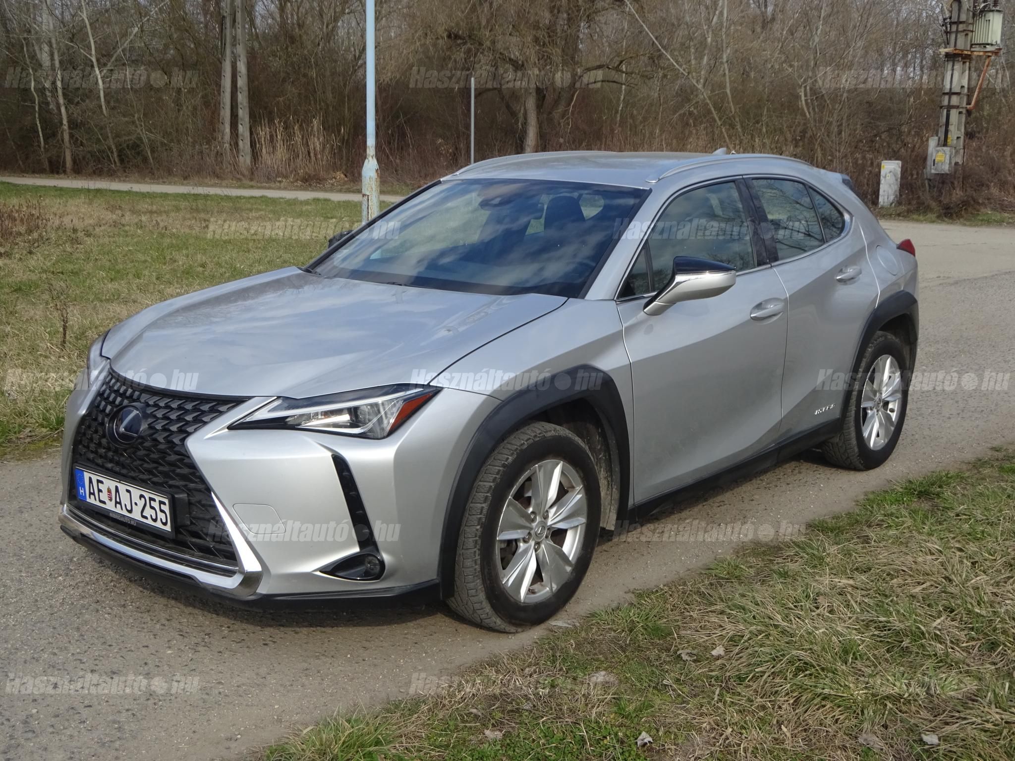 LEXUS UX 2020/12 - 1