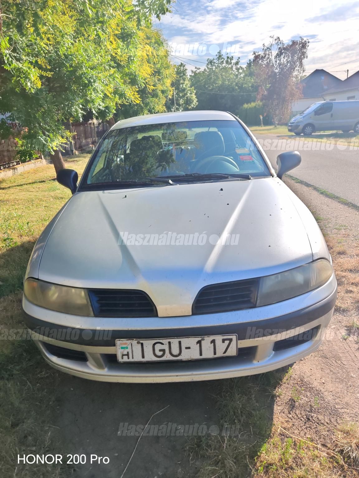 MITSUBISHI CARISMA 2002/8 - 1