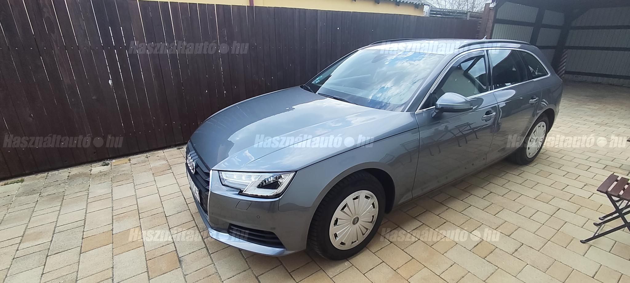 AUDI A4 2018/4 - 1