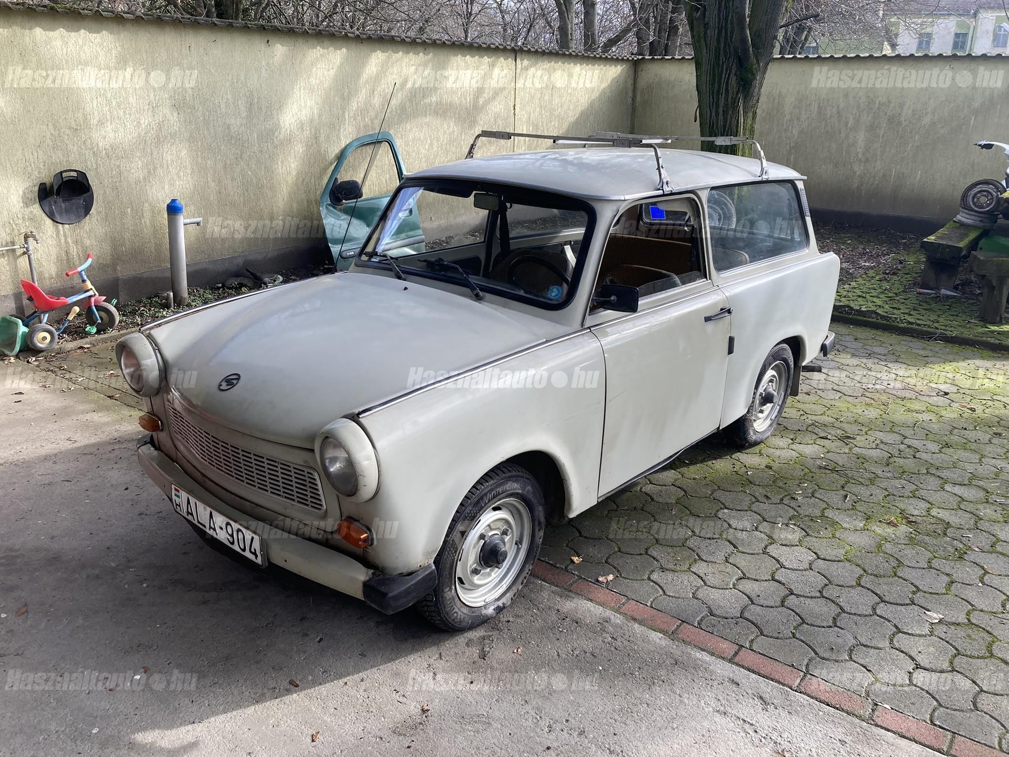 TRABANT 601 1989/11 - 1
