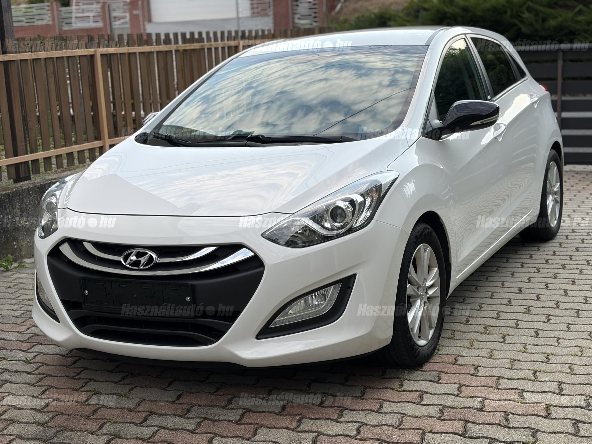HYUNDAI I30 2014/7 - 1