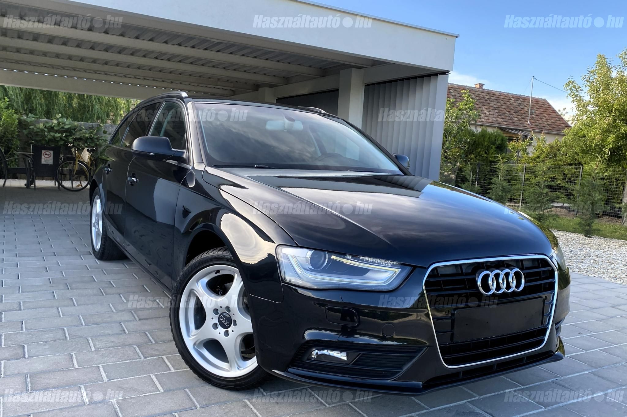 AUDI A4 2013/11 - 1