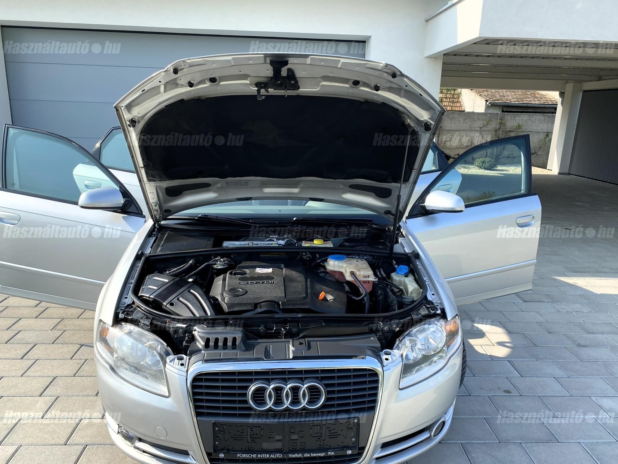 AUDI A4 2005/4 - 1