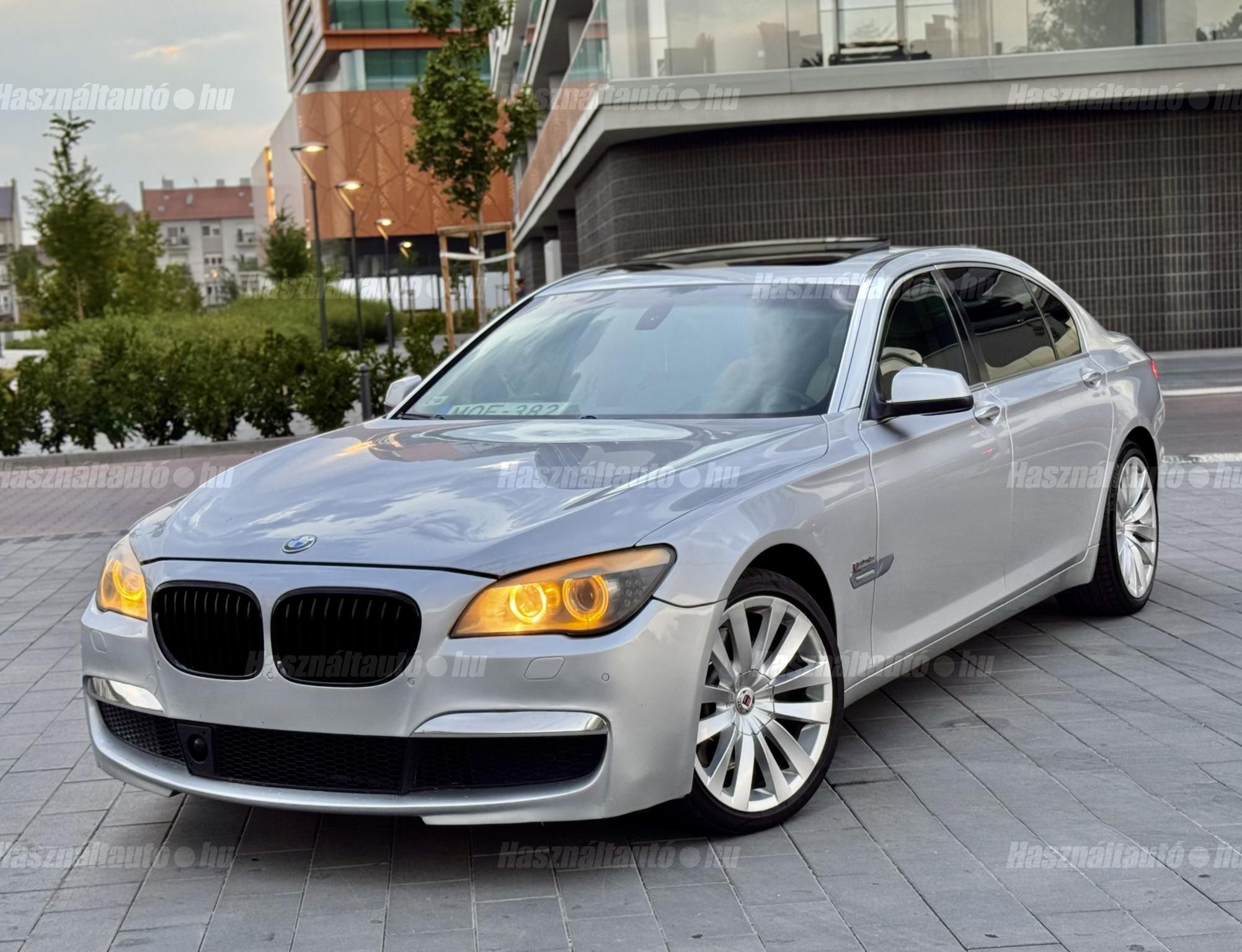 BMW 740 2011/1 - 1
