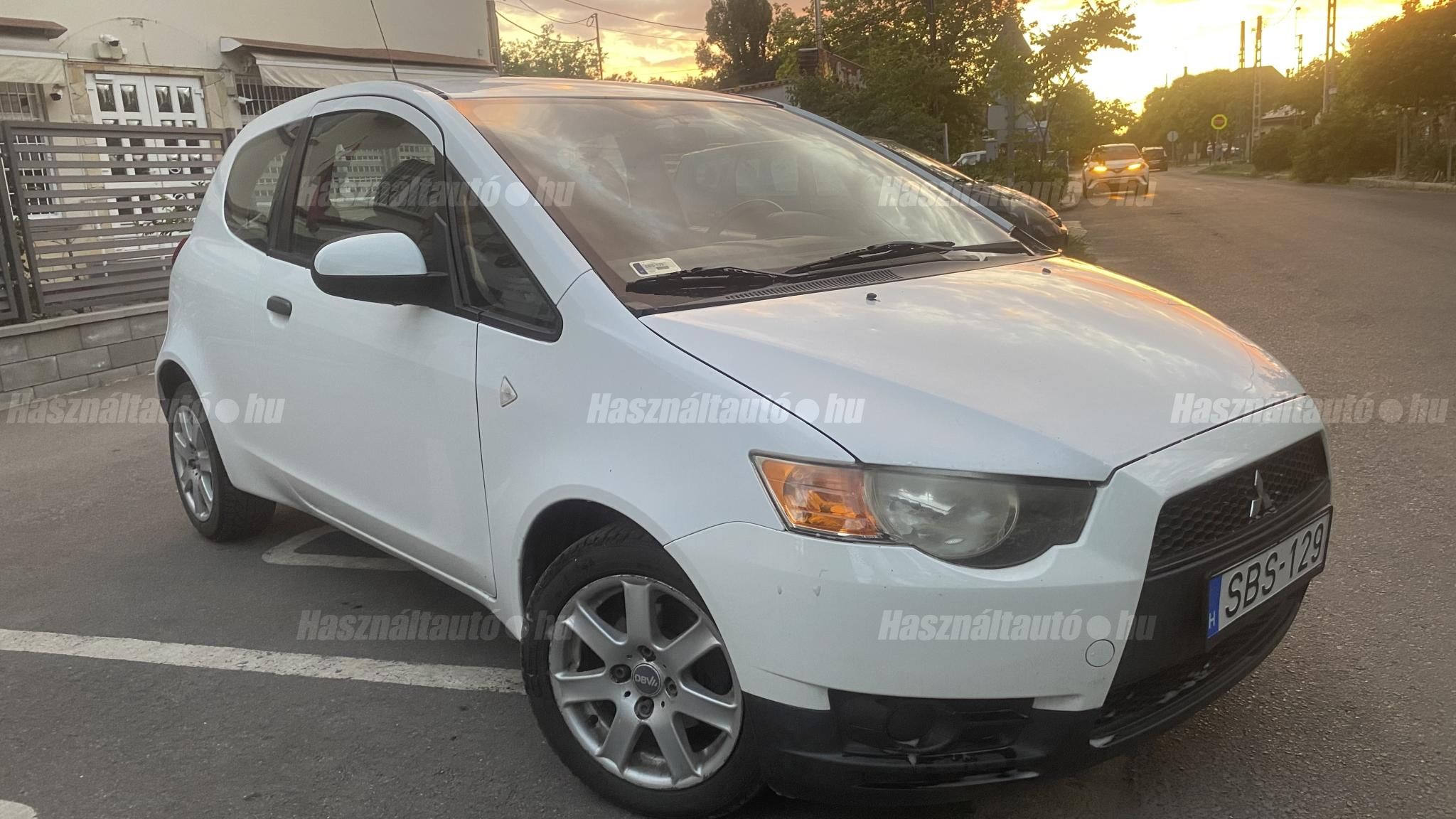 MITSUBISHI COLT 2010 - 1