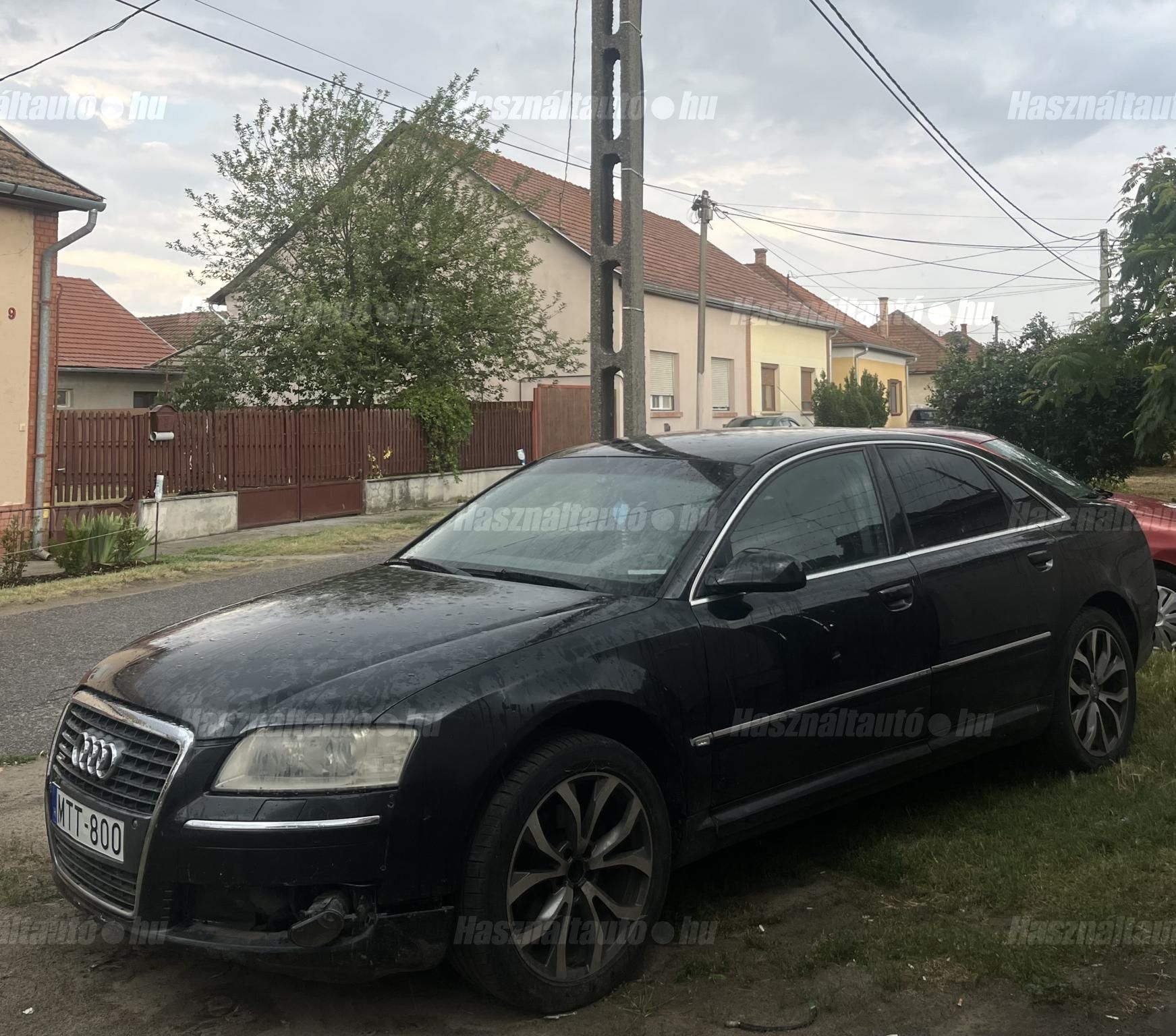 AUDI A8 2005/11 - 1