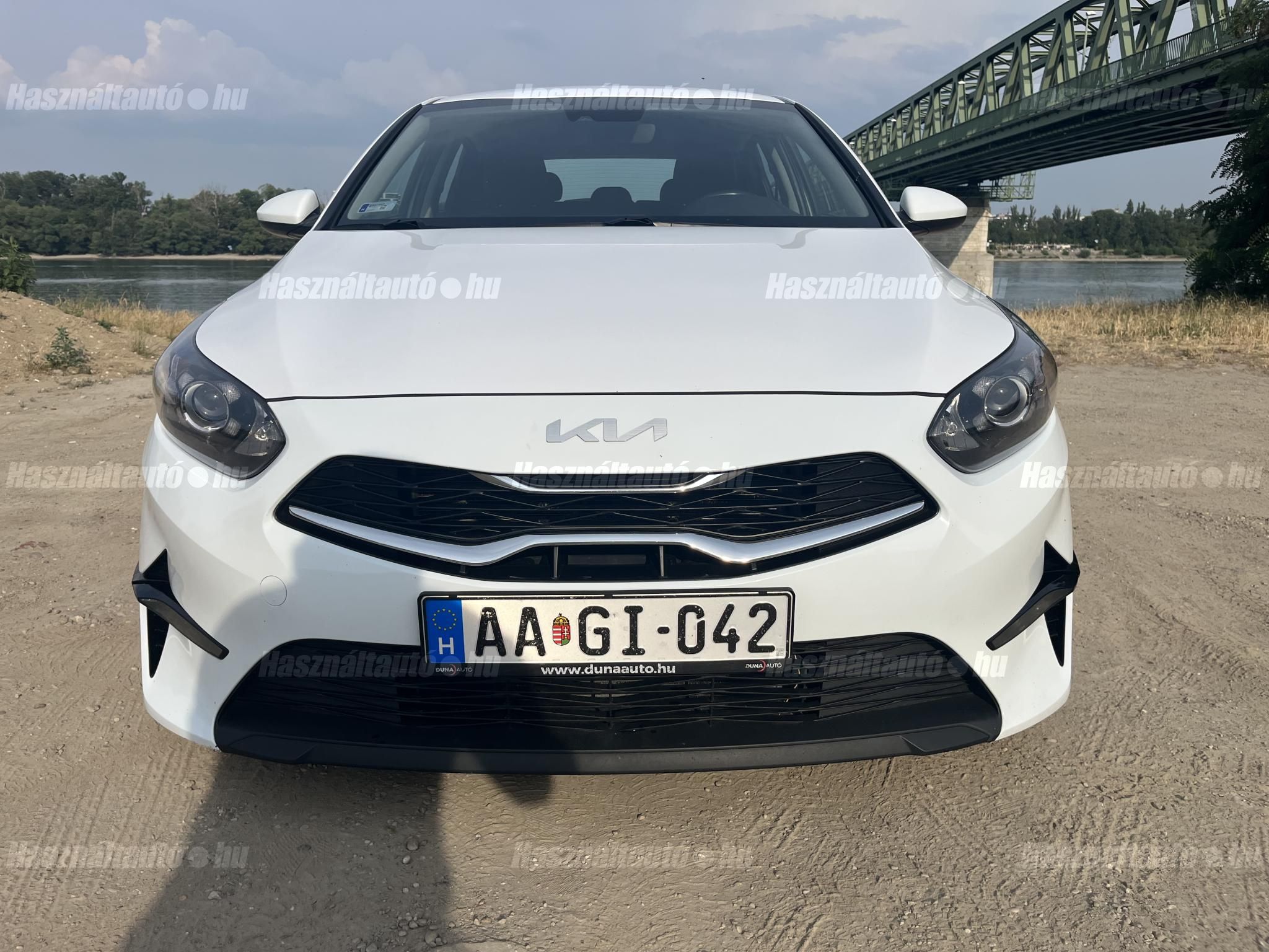 KIA CEE'D 2022/11 - 1