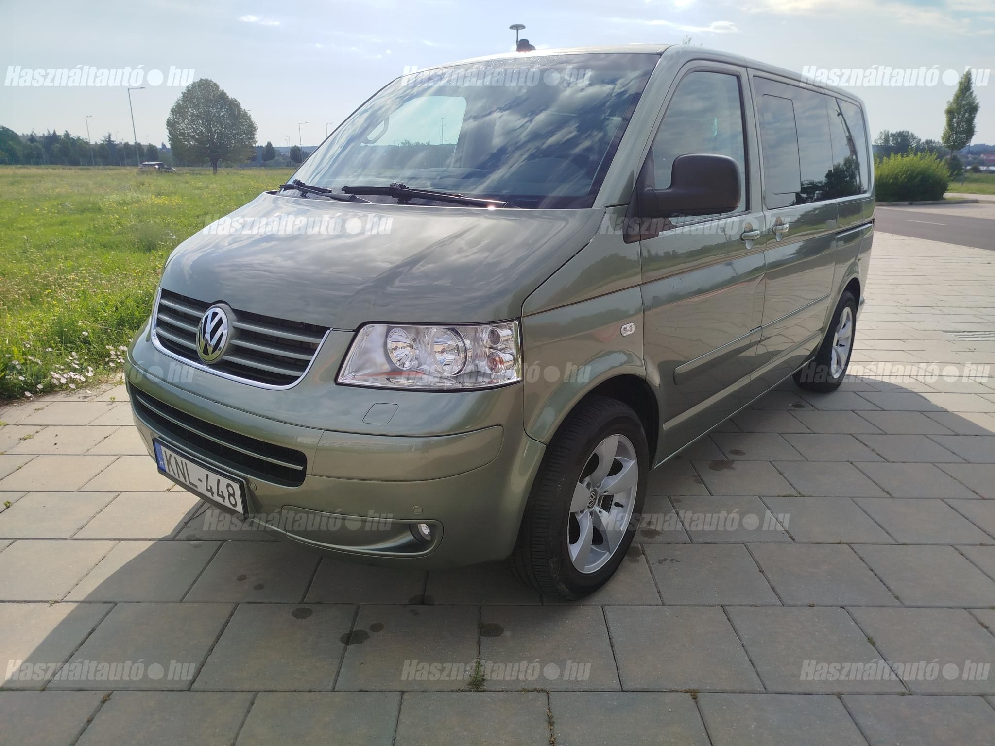 VOLKSWAGEN MULTIVAN 2004/12 - 1