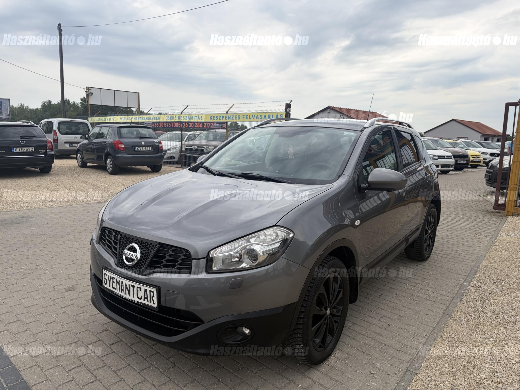 NISSAN QASHQAI 2012/10 - 1