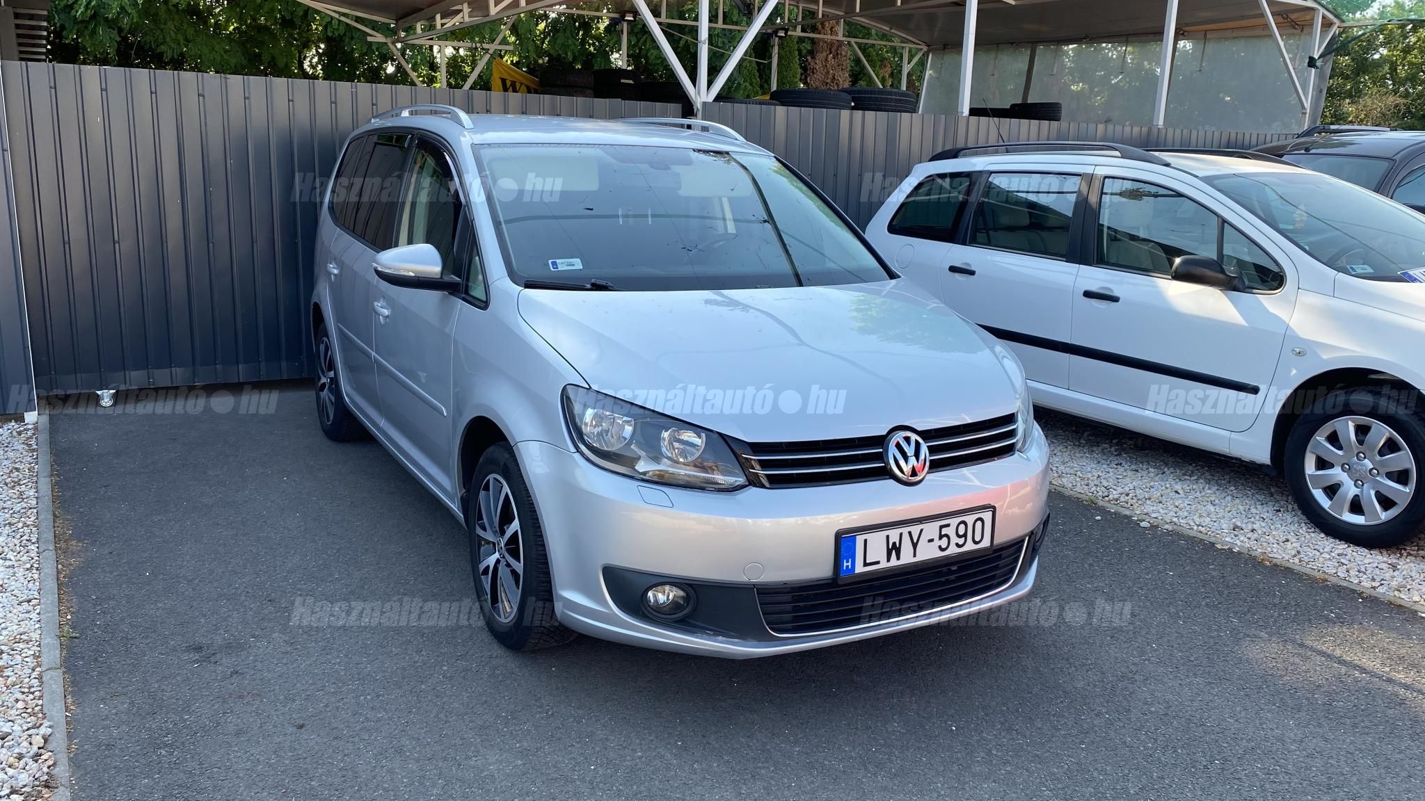 VOLKSWAGEN TOURAN 2011/7 - 1