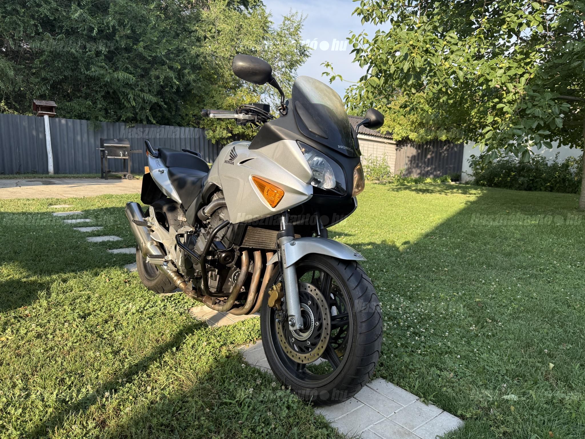 HONDA CBF 600 2004/4 - 1