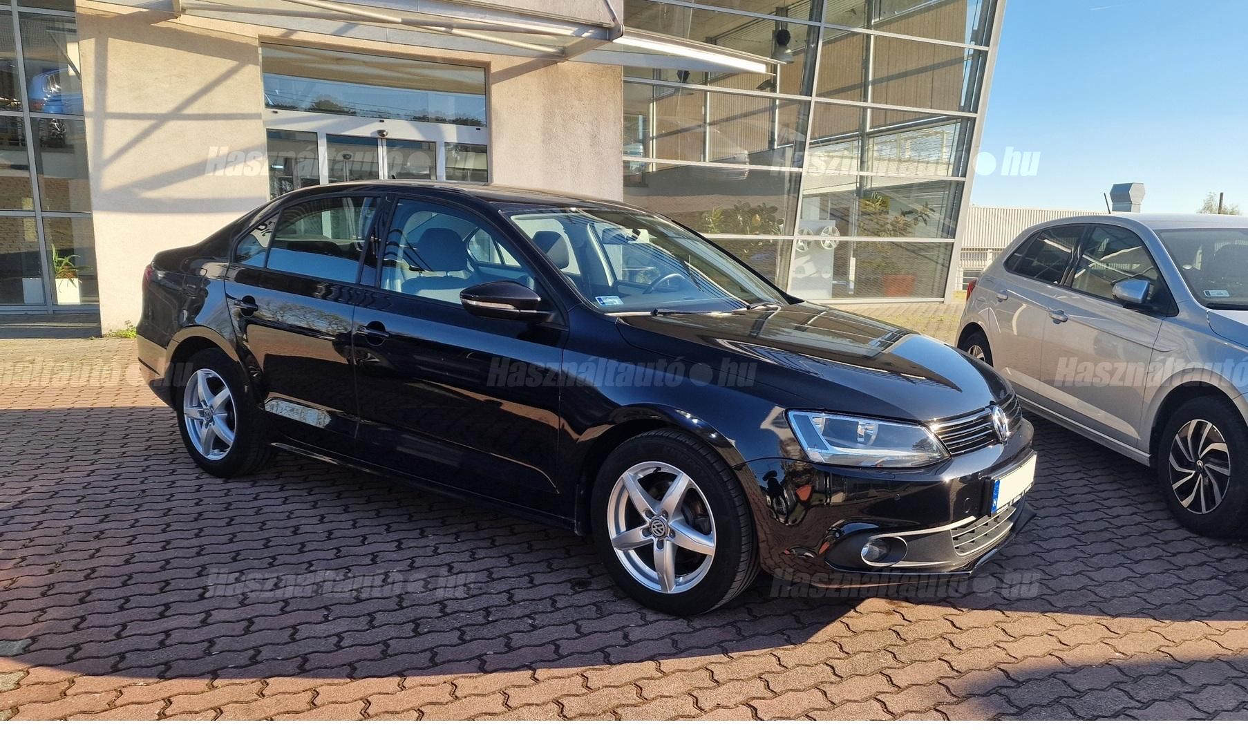 VOLKSWAGEN JETTA 2011/5 - 1