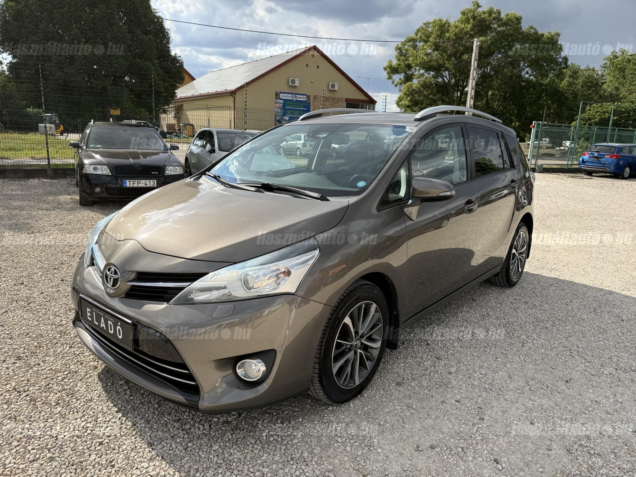 TOYOTA VERSO 2016/12 - 1