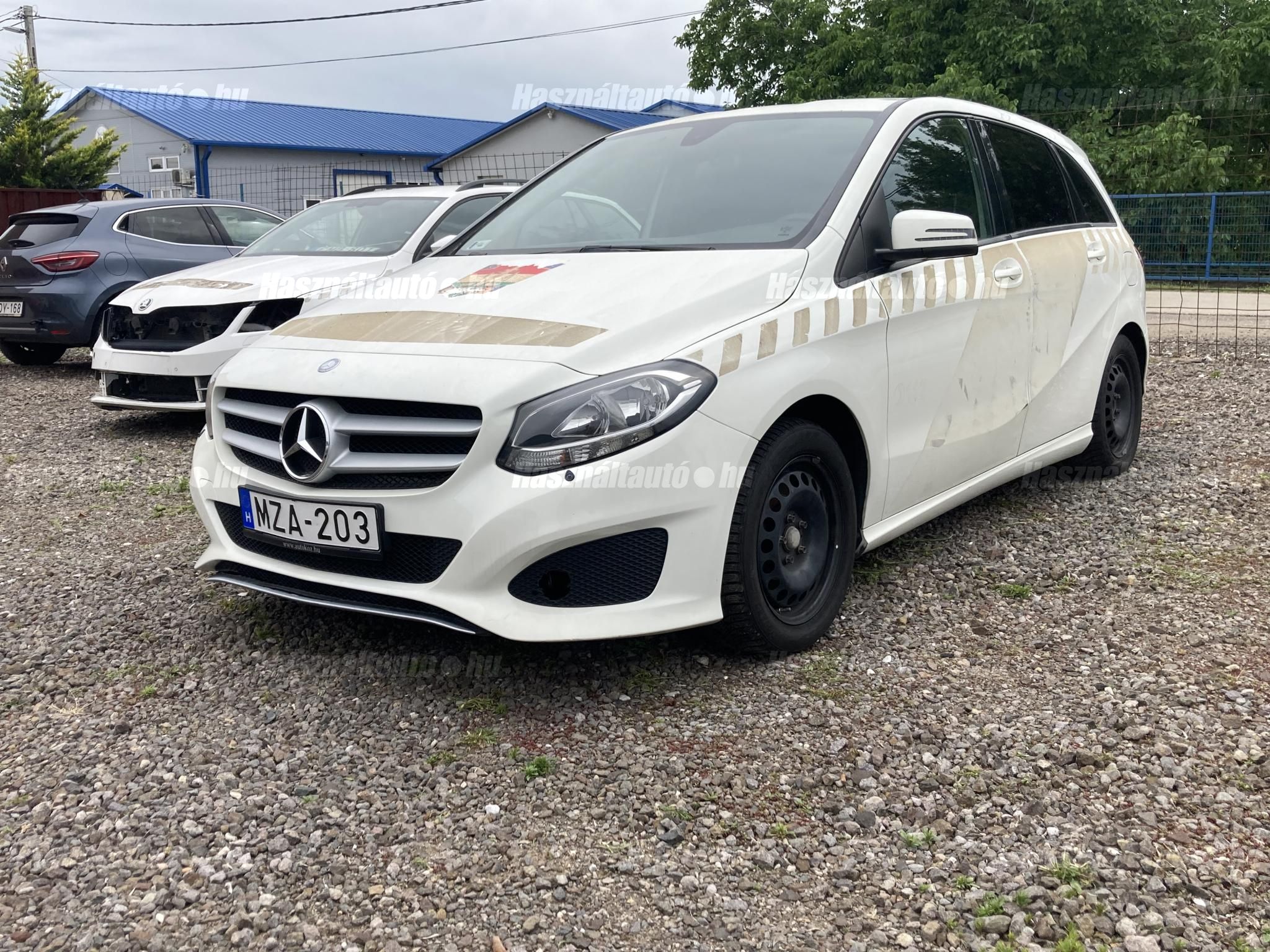 MERCEDES-BENZ B 220 2015/1 - 1