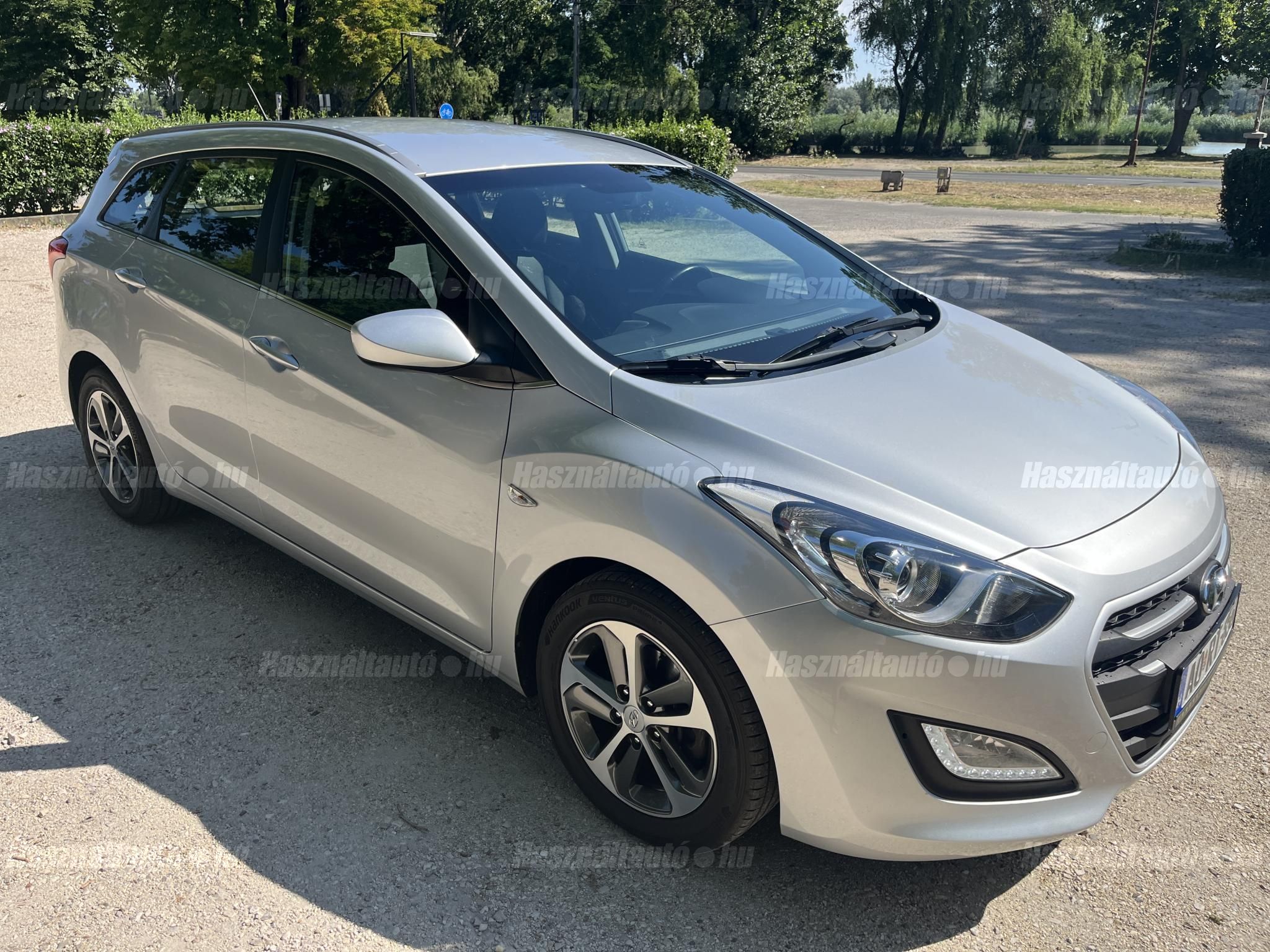 HYUNDAI I30 2016/7 - 1
