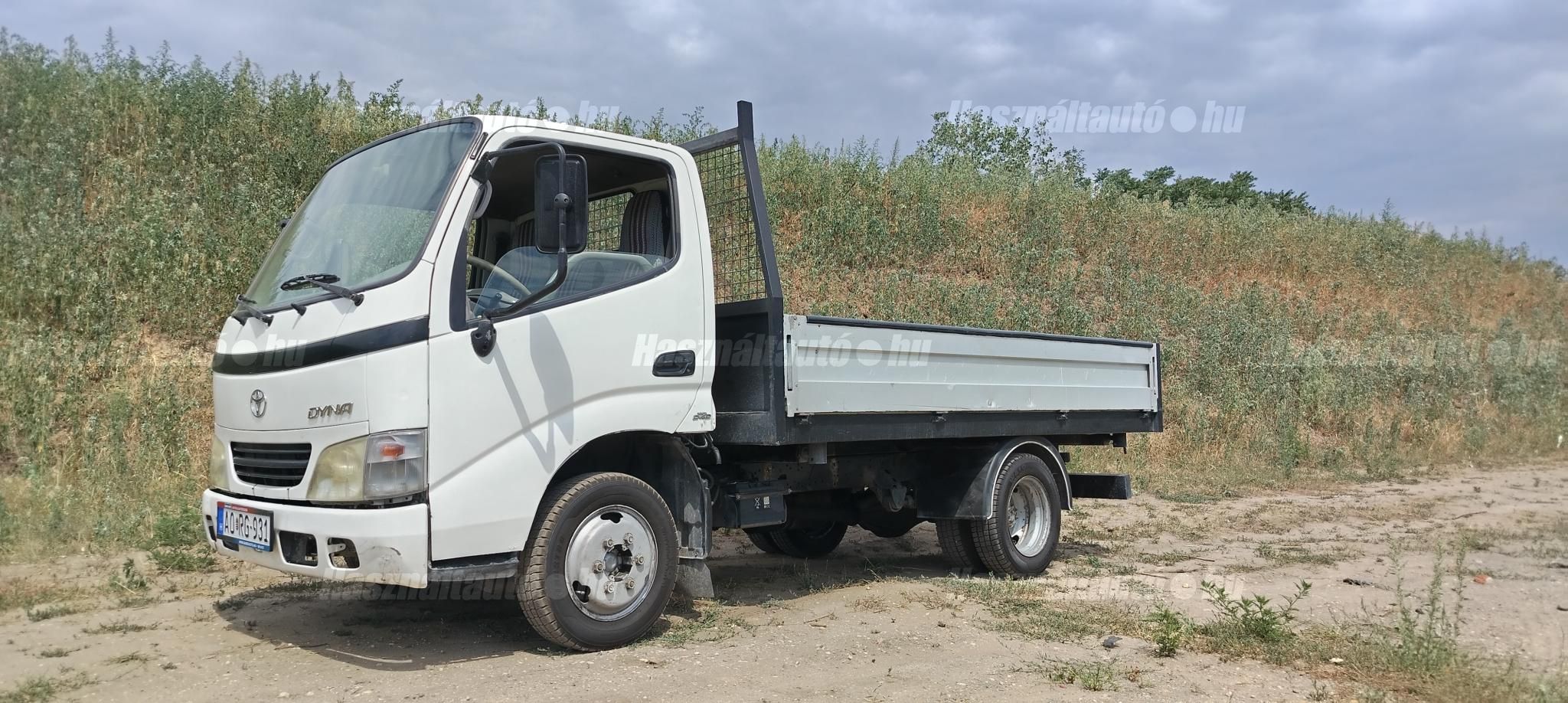 TOYOTA DYNA 2003/1 - 1