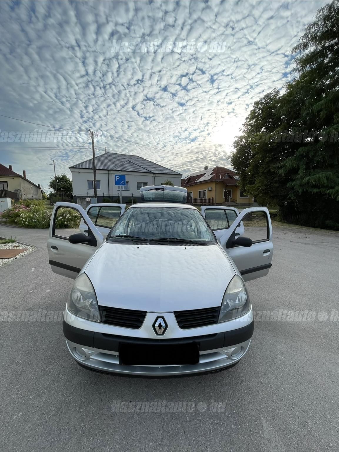 RENAULT CLIO 2006/9 - 1