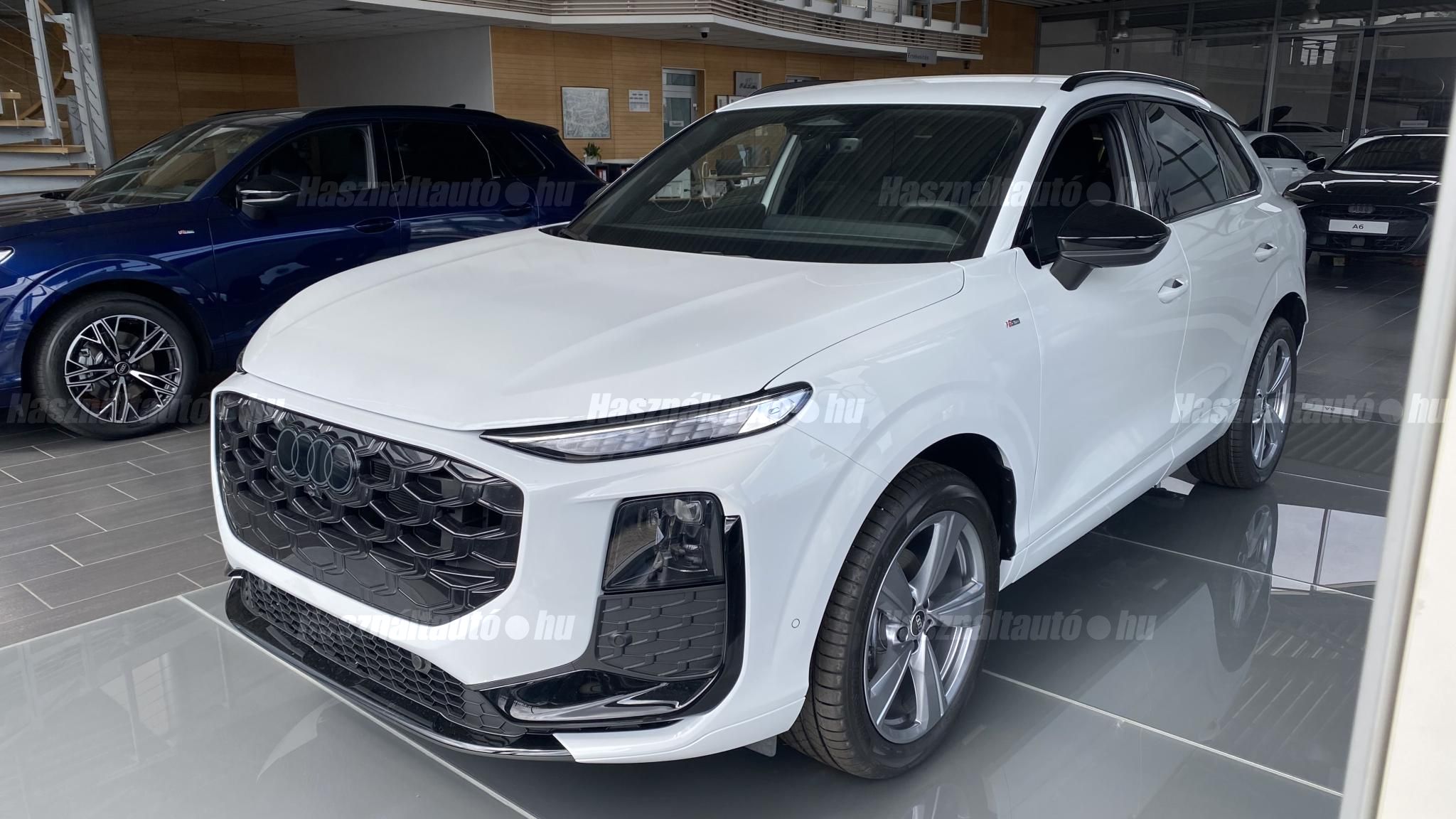 AUDI Q3 2025/12 - 1