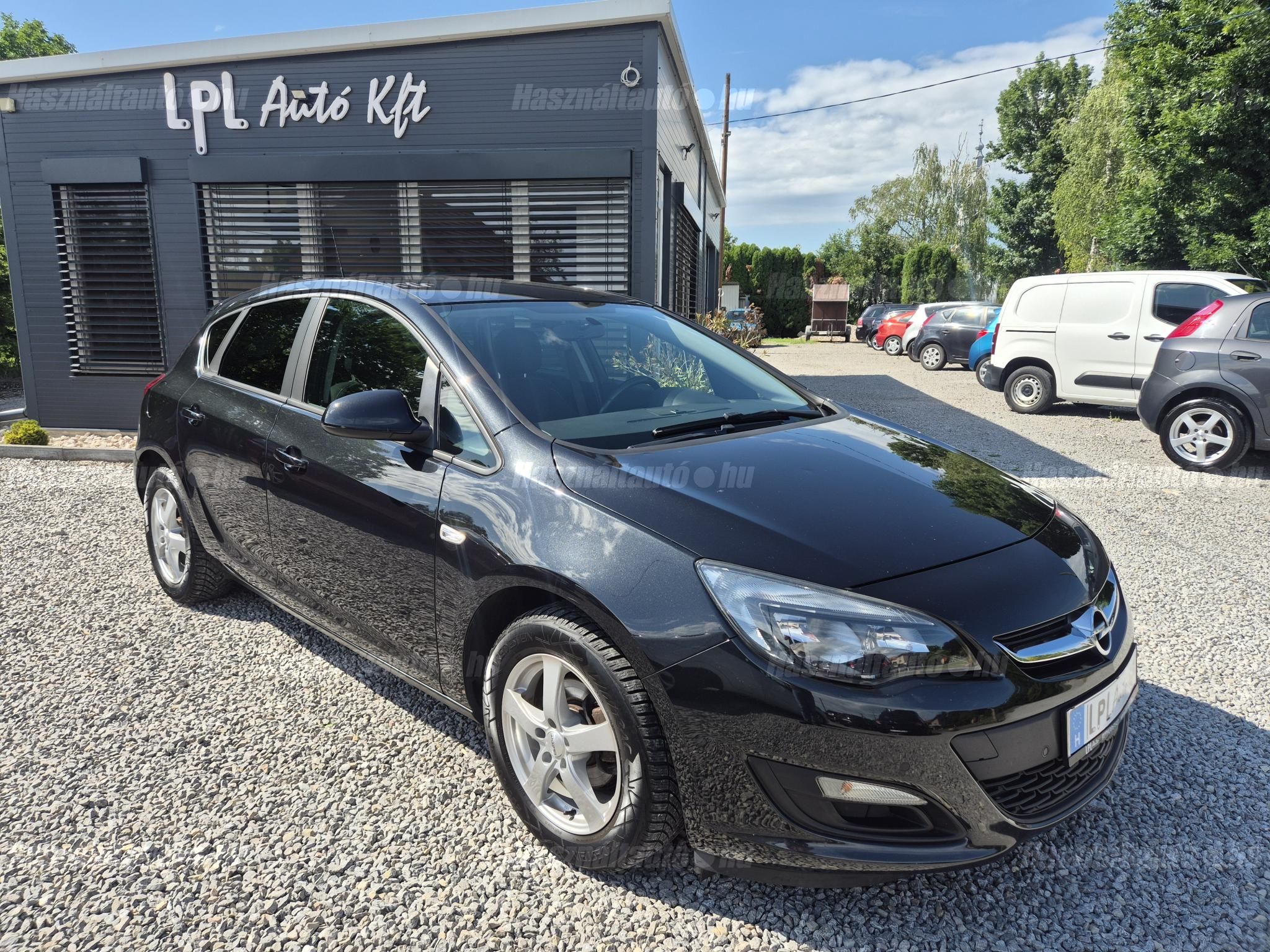 OPEL ASTRA J 2013/6 - 1