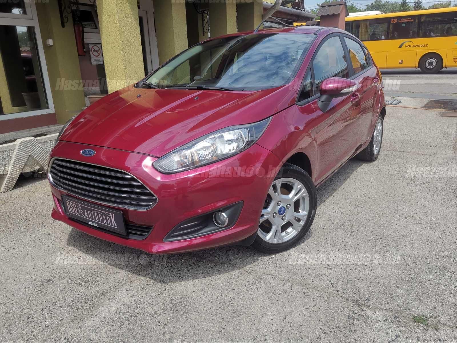 FORD FIESTA 2014/6 - 1