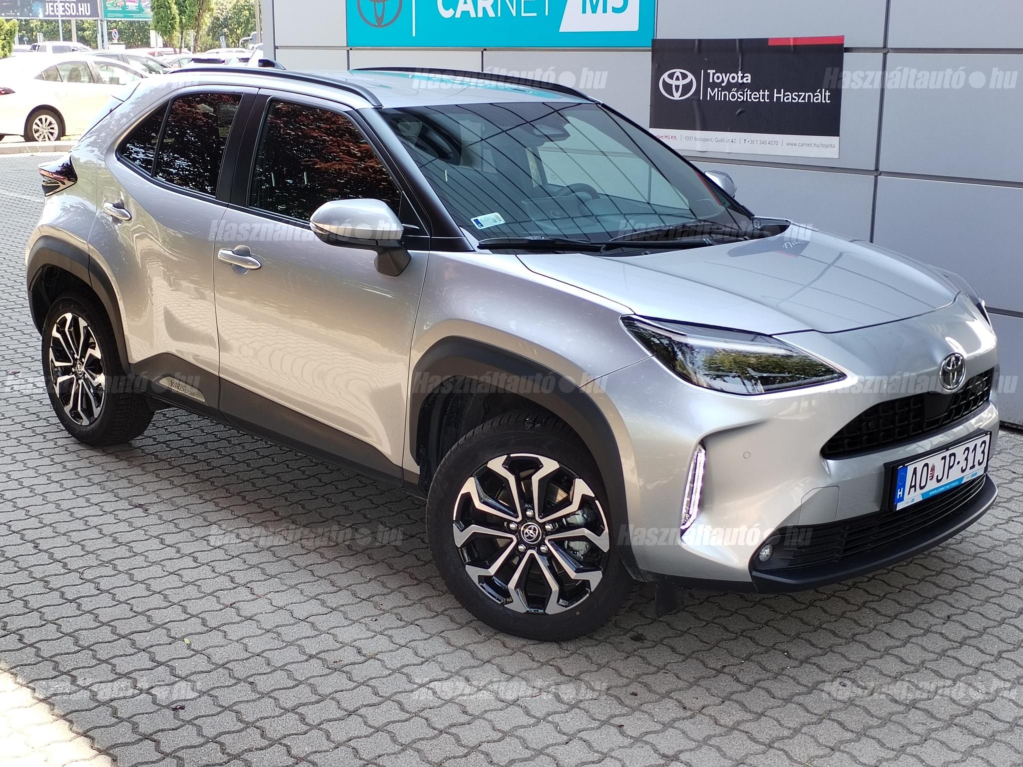 TOYOTA YARIS CROSS 2025/11 - 1