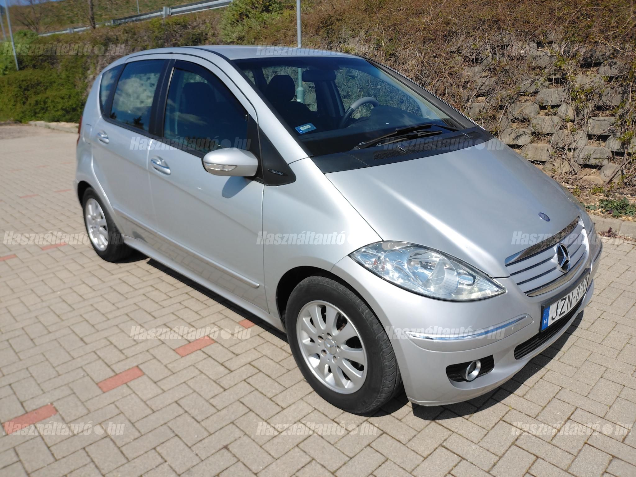 MERCEDES-BENZ A 180 2004/11 - 1