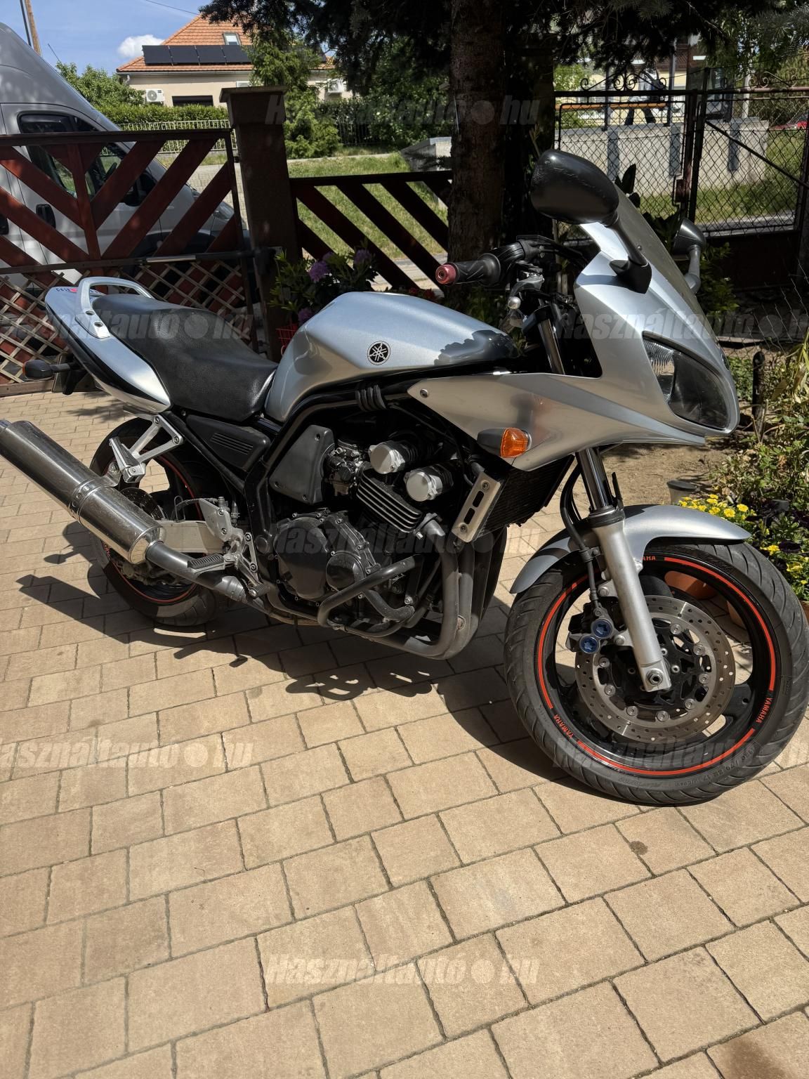 YAMAHA FZS 600 (FAZER) 2003/6 - 1
