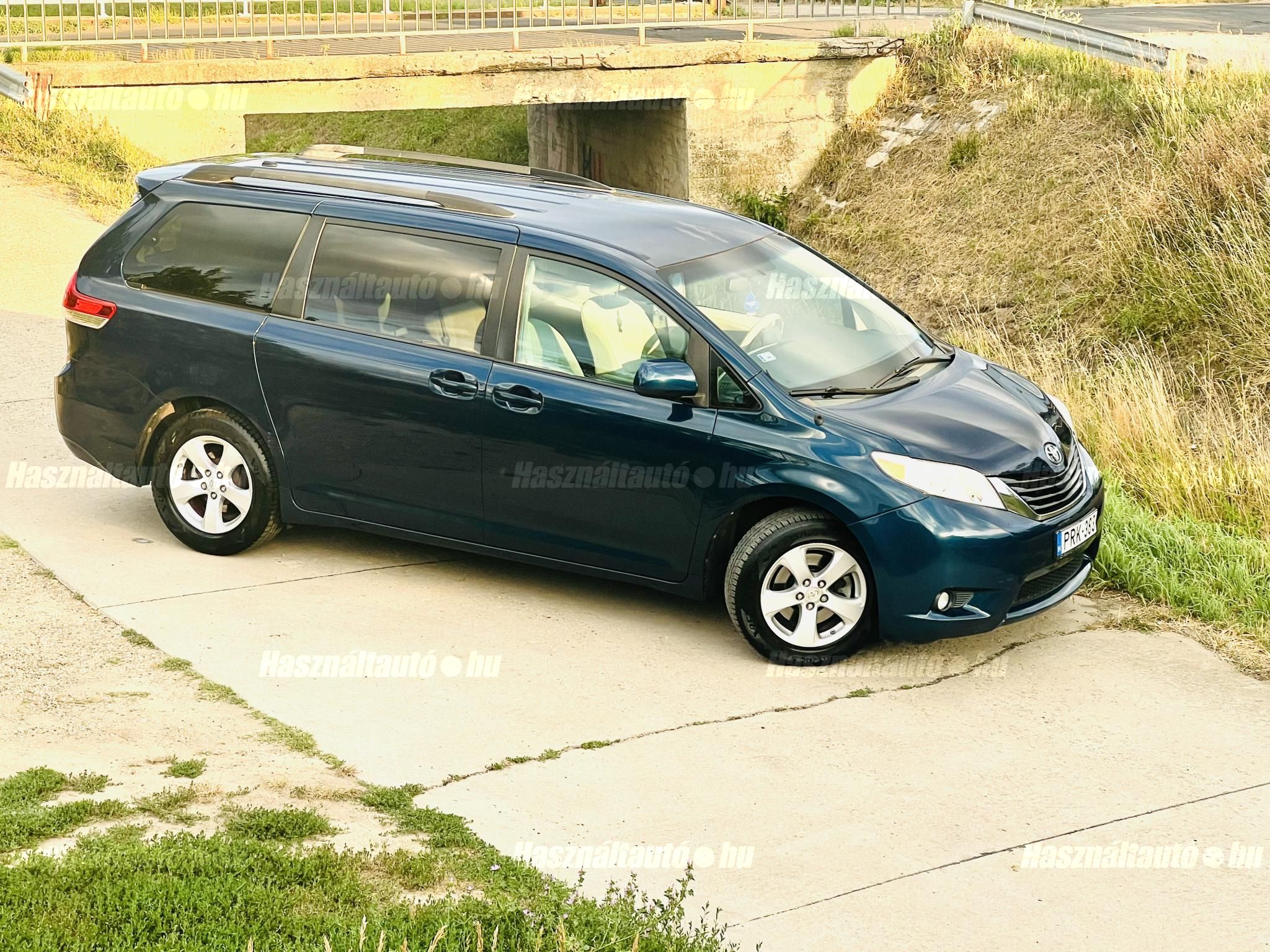 TOYOTA SIENNA 2012/12 - 1