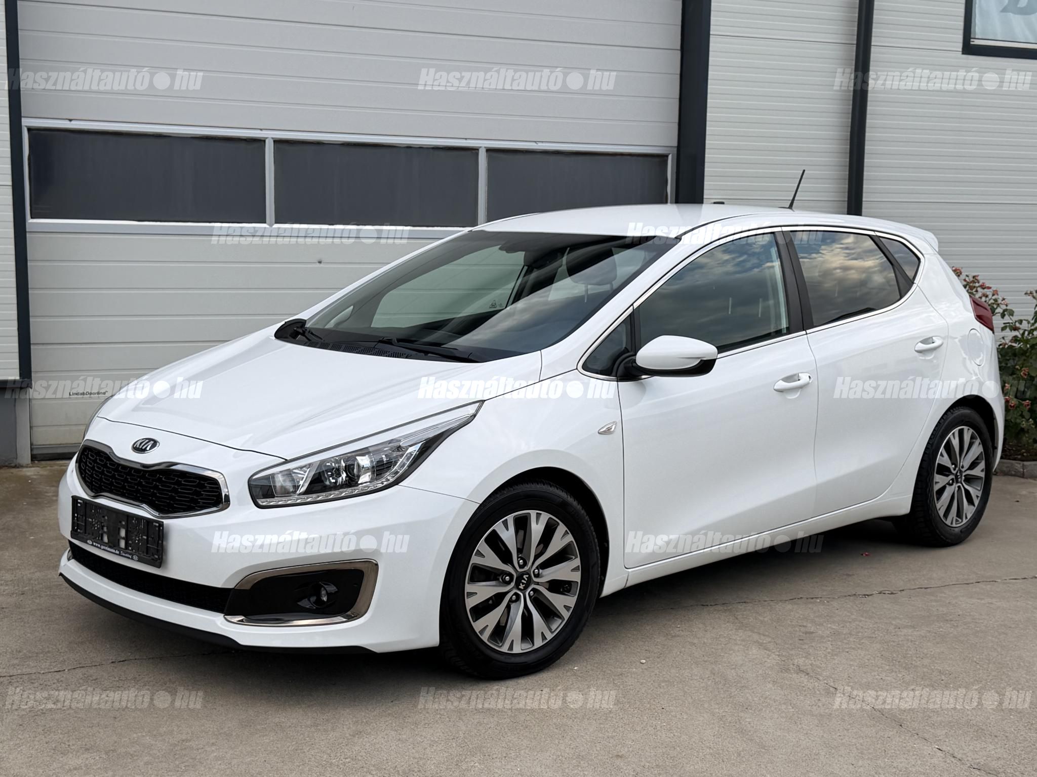 KIA CEE'D 2016/5 - 1