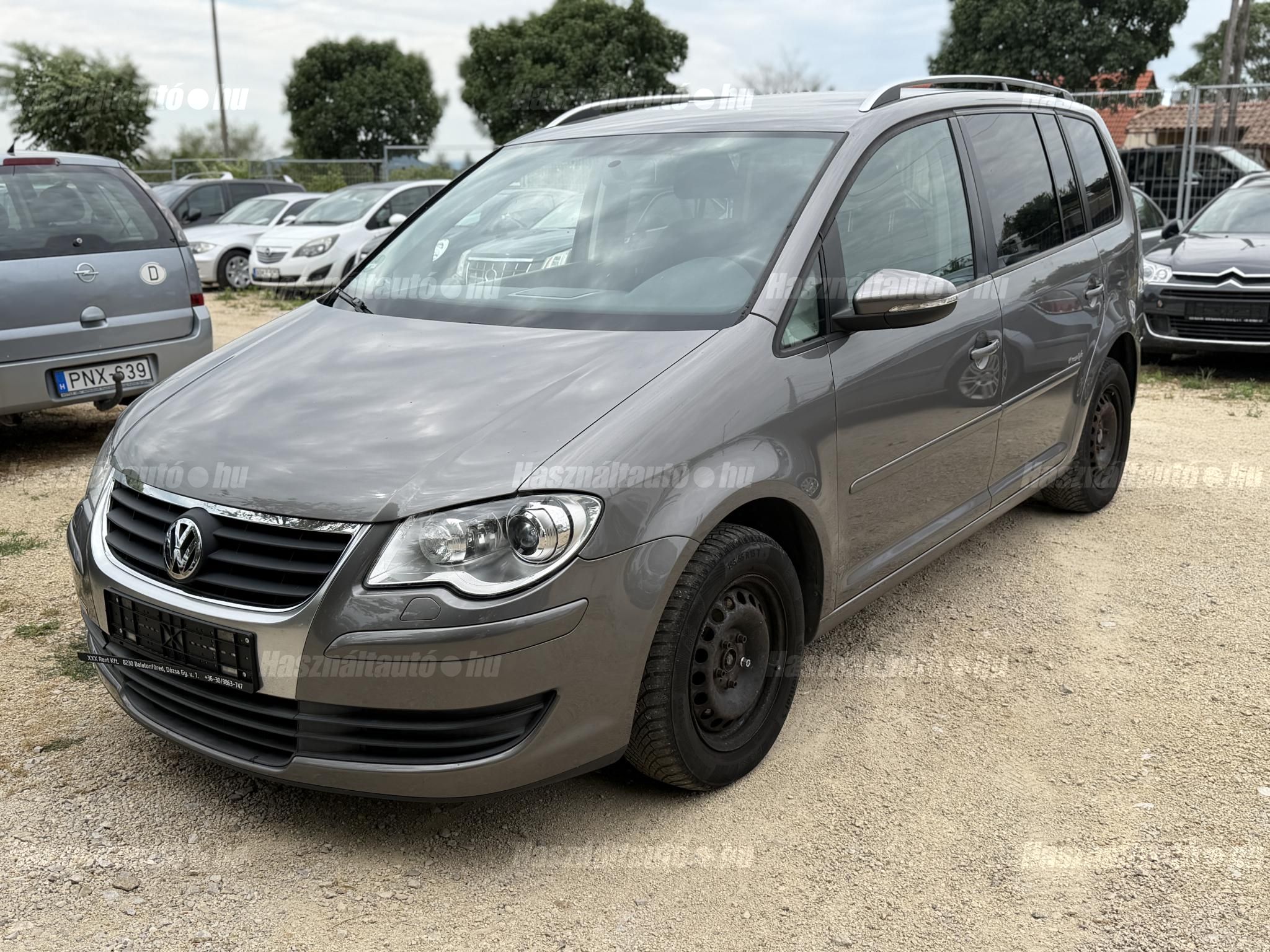 VOLKSWAGEN TOURAN 2009/10 - 1