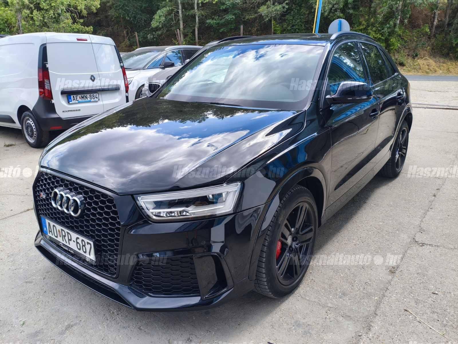 AUDI RS Q3 2016/7 - 1