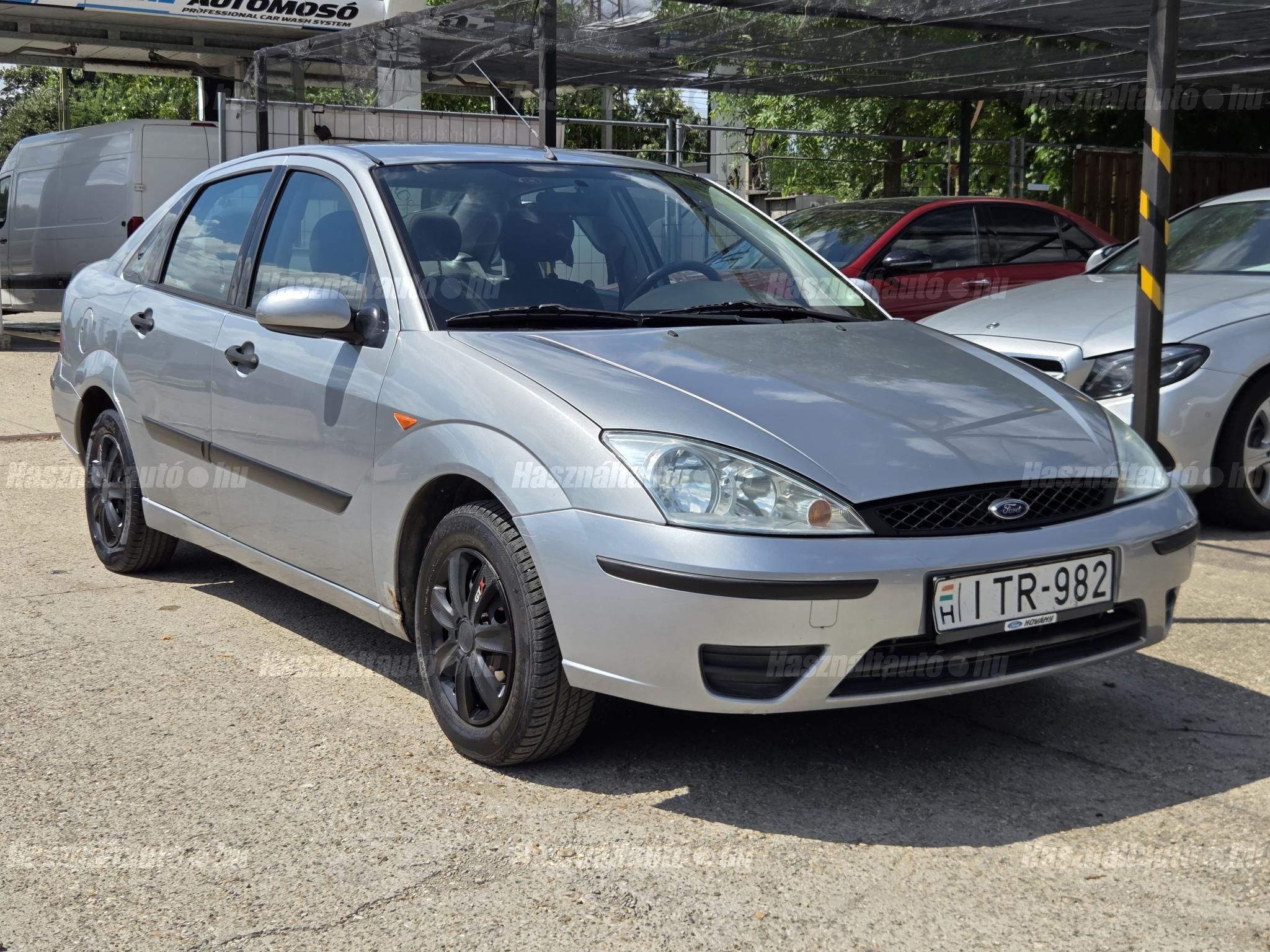 FORD FOCUS 2003/9 - 1