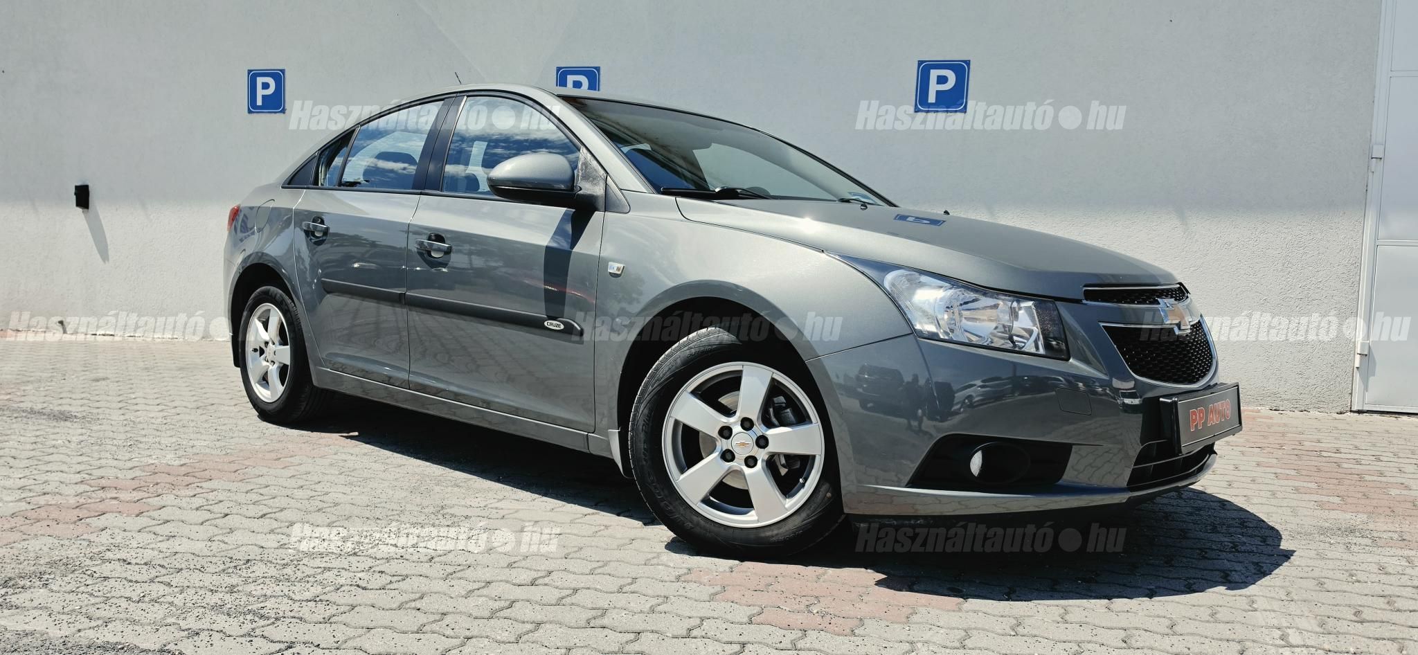 CHEVROLET CRUZE 2010/4 - 1