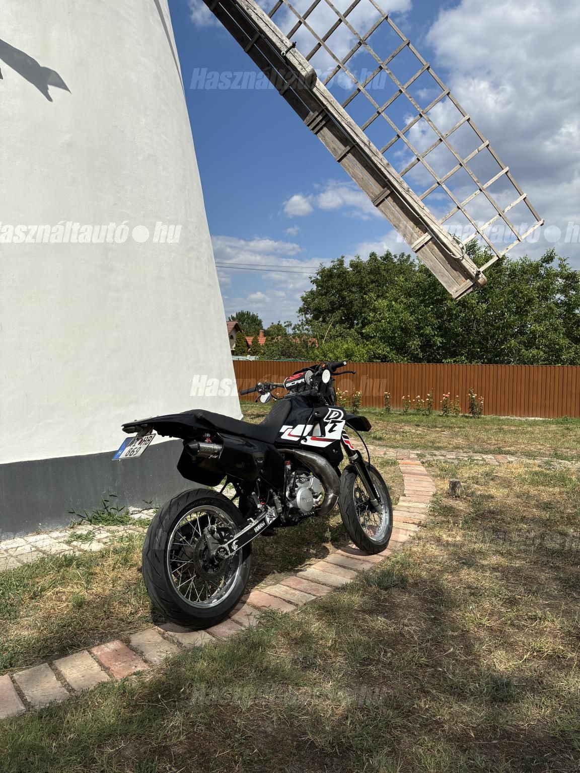 YAMAHA DT 125 2001/8 - 1